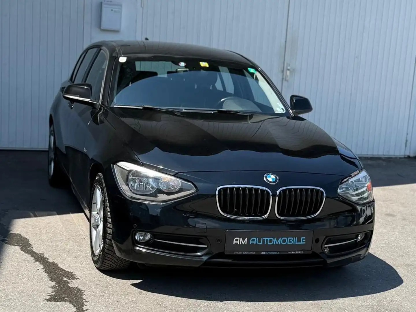 BMW 116 116 i Schwarz - 1