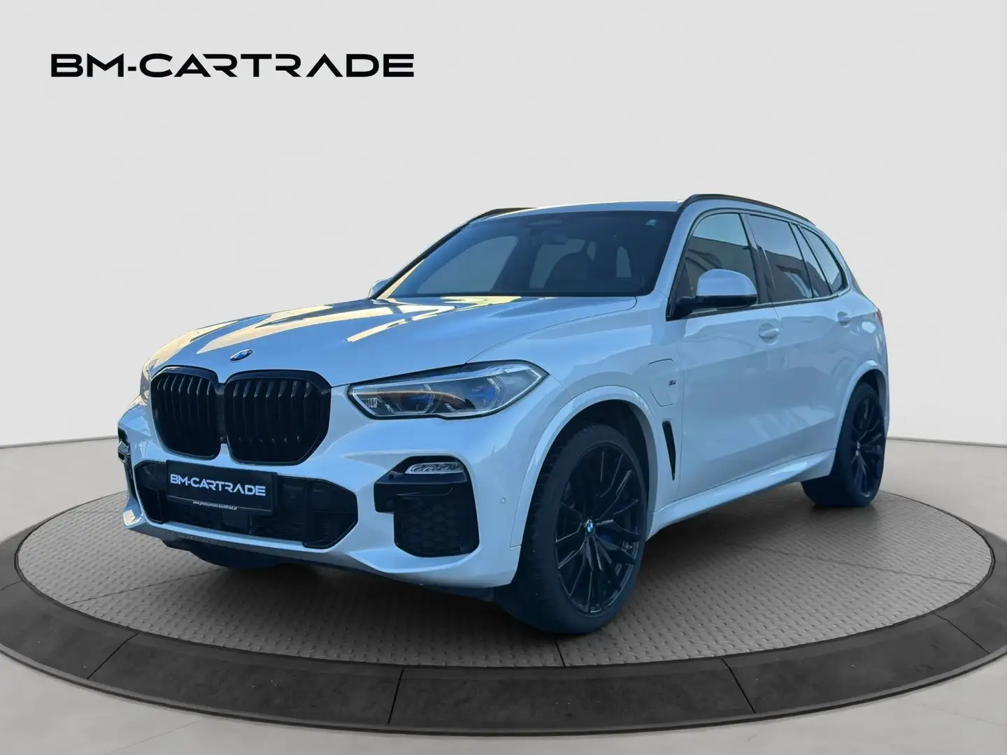 BMW X5 xDrive45e PHEV Aut./M-Paket/Pano/360°/Skylounge/V Weiß - 1