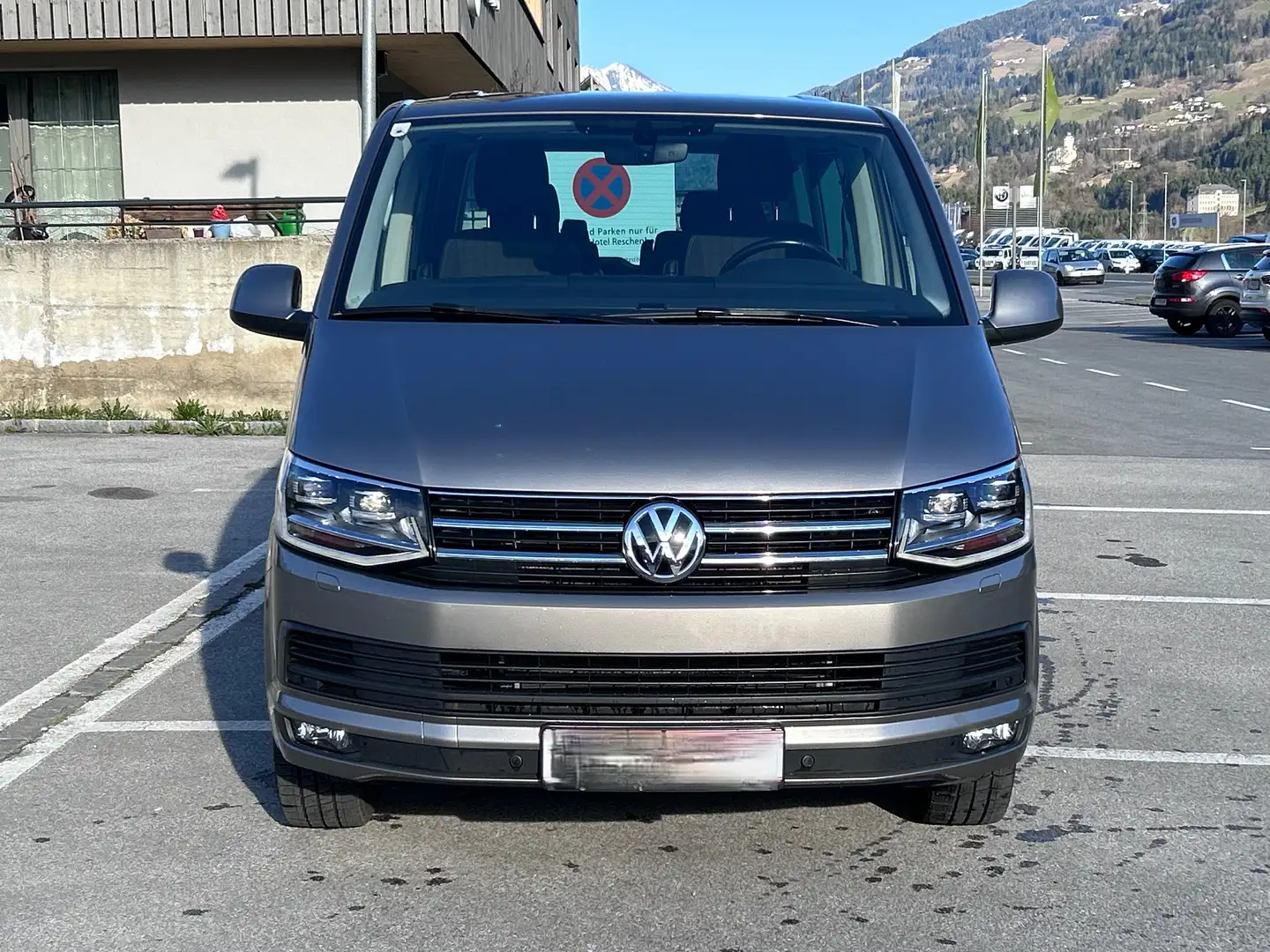 Volkswagen T6 Multivan Silber - 1