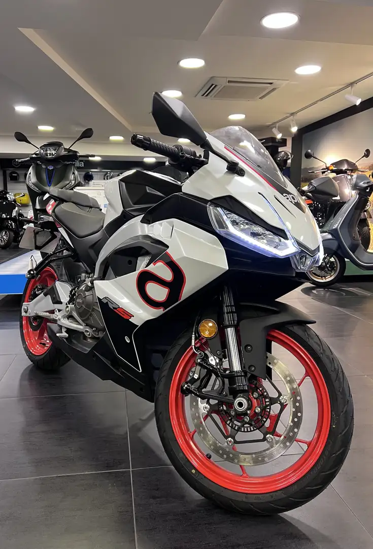 Aprilia RS 457 Fehér - 1