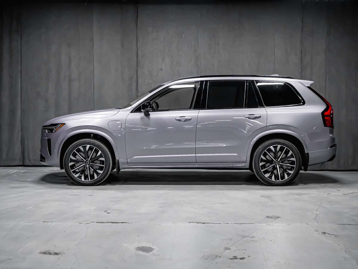 2026 Volvo XC90 Ultra 7-Seater (Bright Theme) alt 4