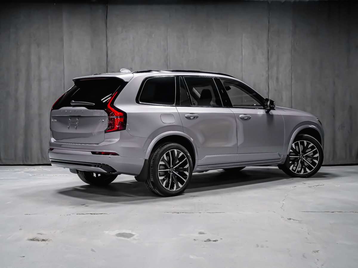 2026 Volvo XC90 Ultra 7-Seater (Bright Theme) alt 3