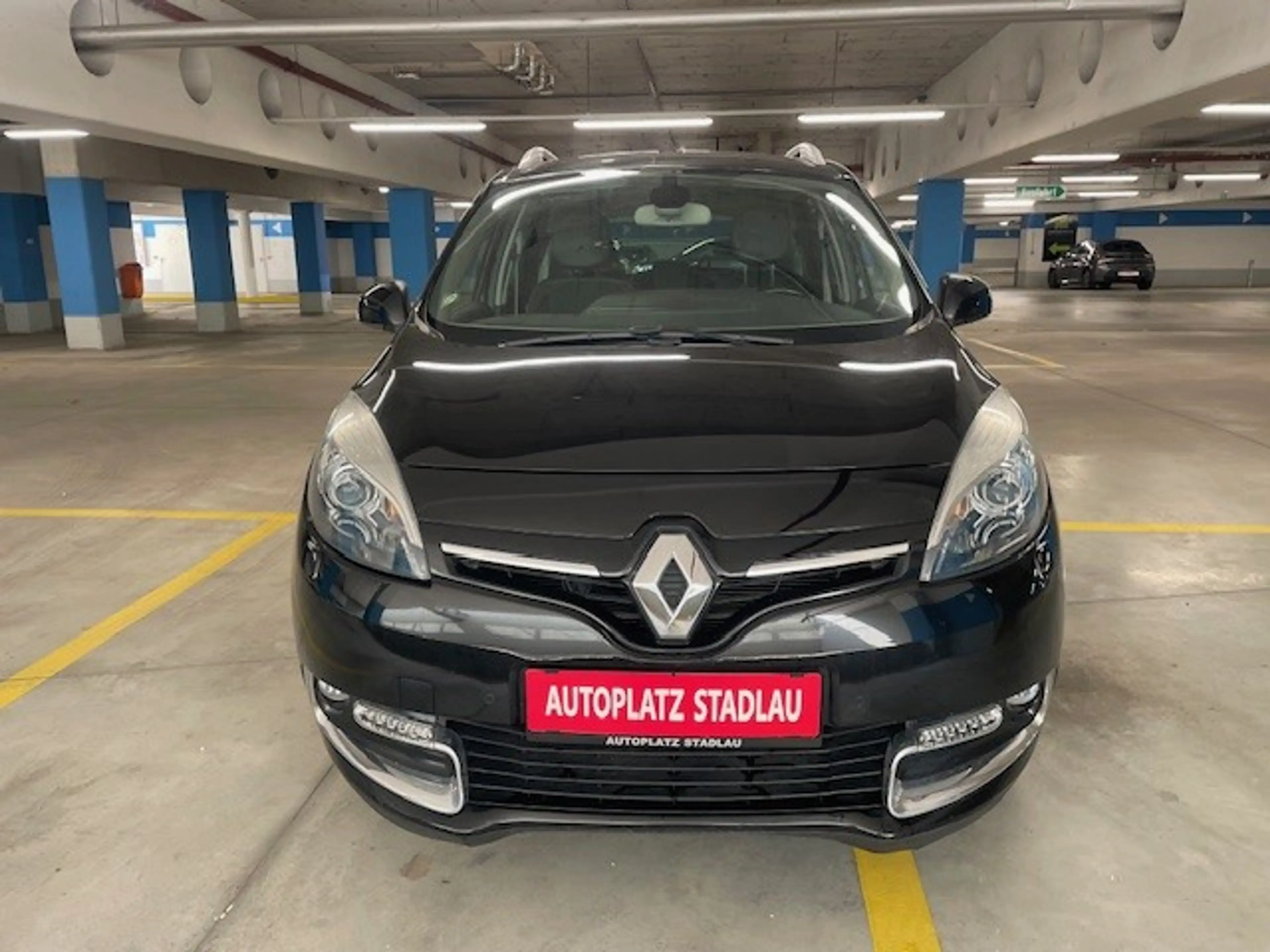Renault Grand Scenic Grand Scénic Energy dCi 110 Bose Edition — photo 3