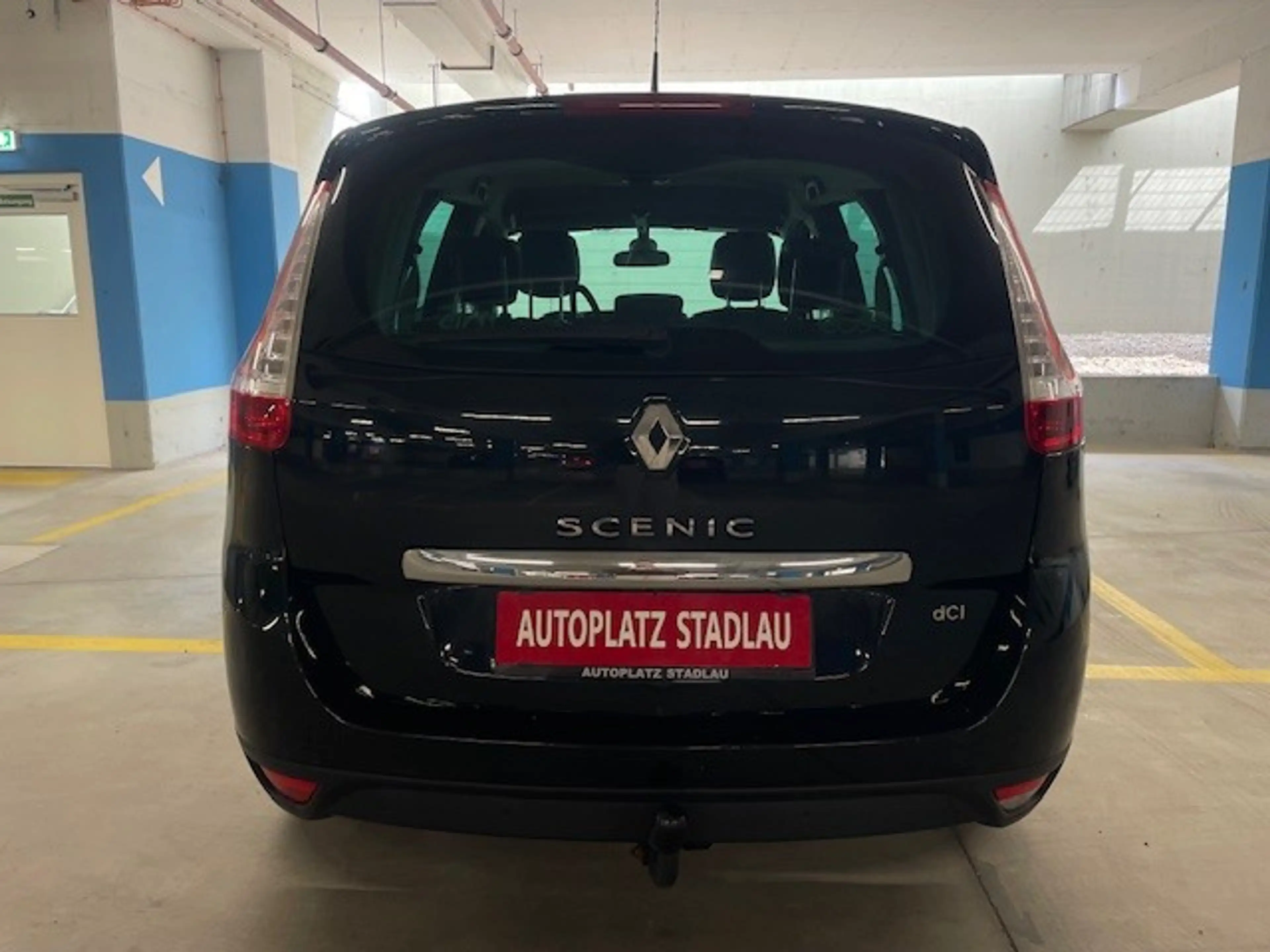 Renault Grand Scenic Grand Scénic Energy dCi 110 Bose Edition — photo 8