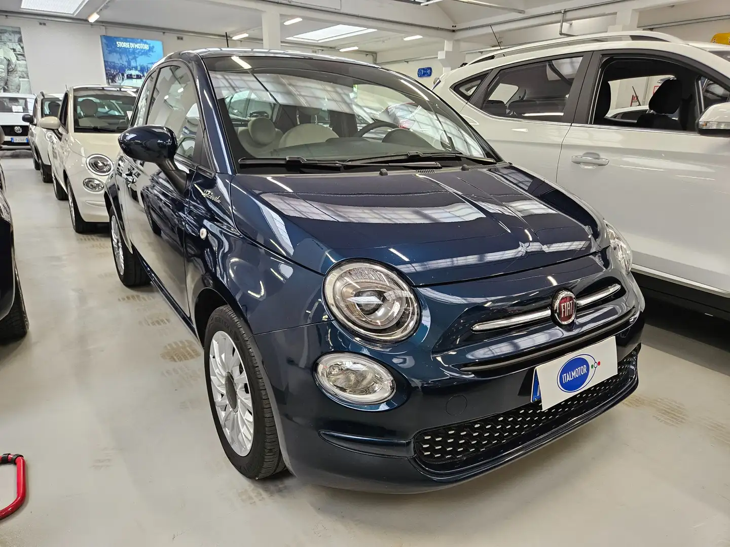 Fiat 500 1.0 hybrid Dolcevita 70cv Blauw - 1