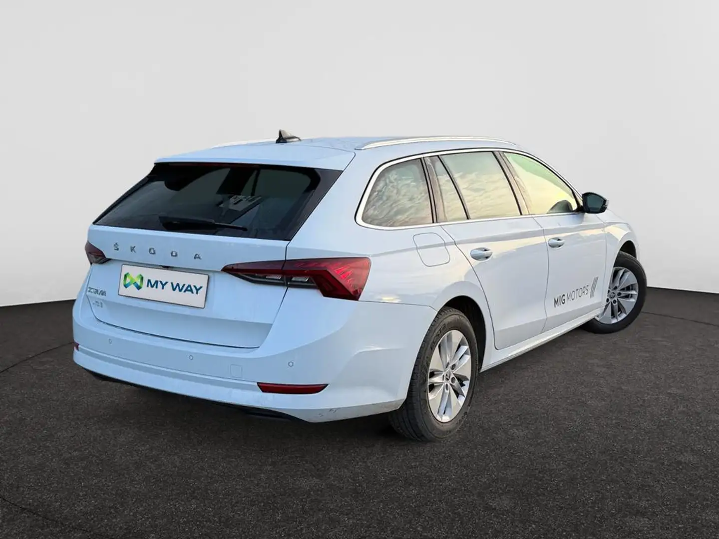 Skoda Octavia Clever 1.0 TSI (110pk) /// Achteruitrijcamera /// Zetelverwarming Vooraan /// Keyless Go & Entery /// Weiß - 2