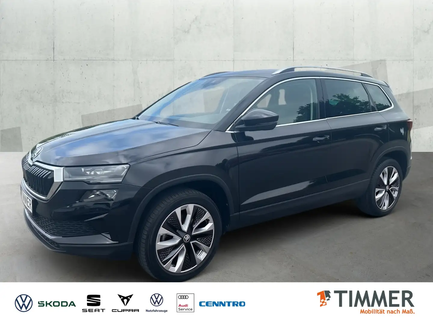 Skoda Karoq 2.0 TDI STYLE *LED *VIRTUAL *RKAM *ACC *SHZ *DAB Zwart - 1