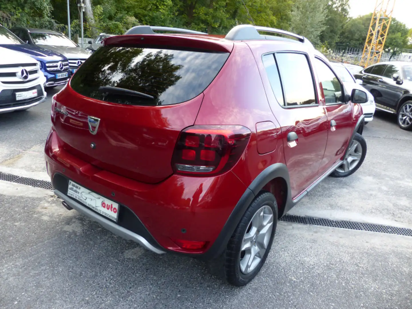 Dacia Sandero 0.9 TCE 90CH STEPWAY EASY-R Rood - 2