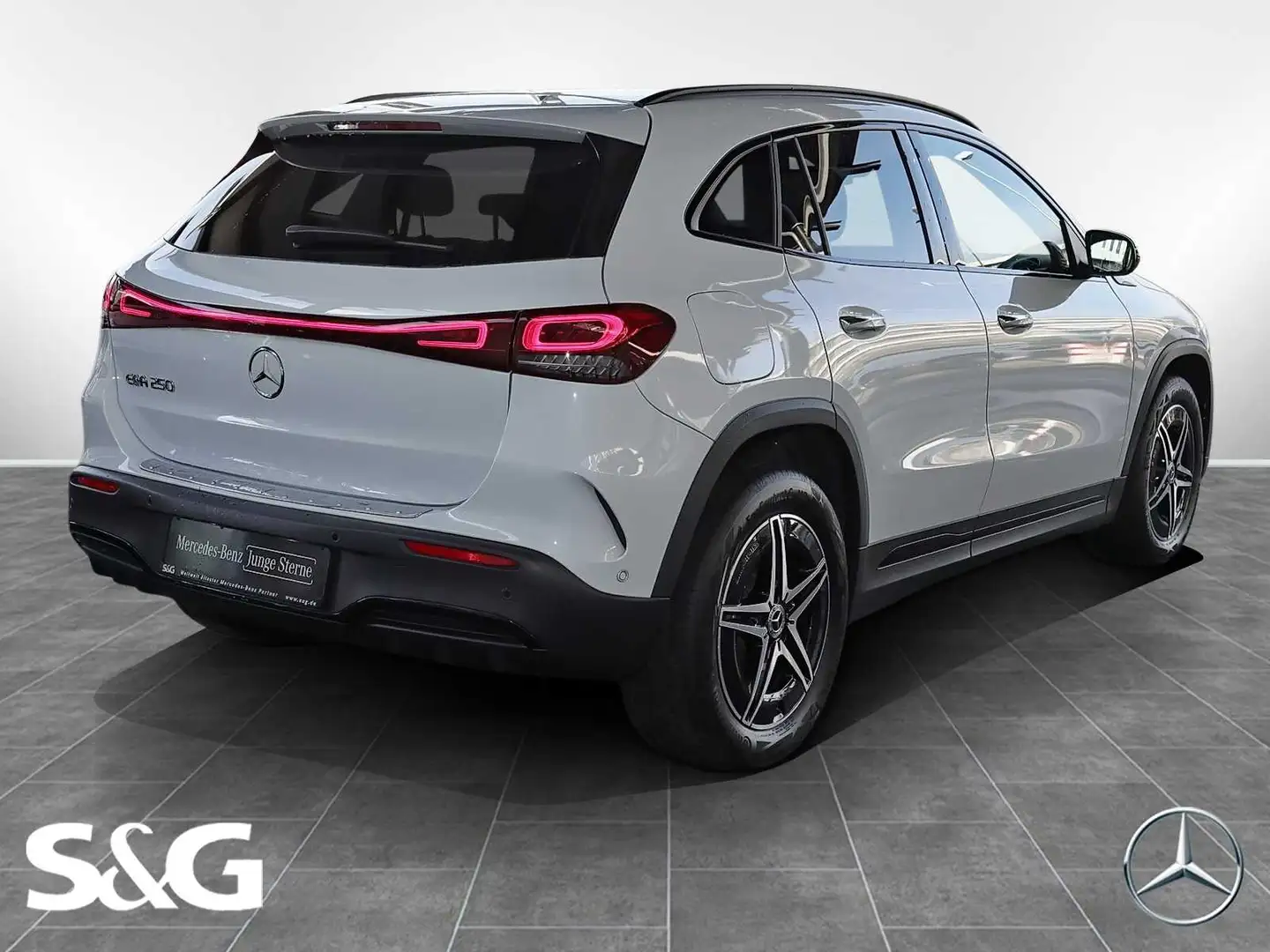 Mercedes-Benz EQA 250 AMG DISTRONIC+KAMERA+CARPLAY+KEYLESS+18" Weiß - 2