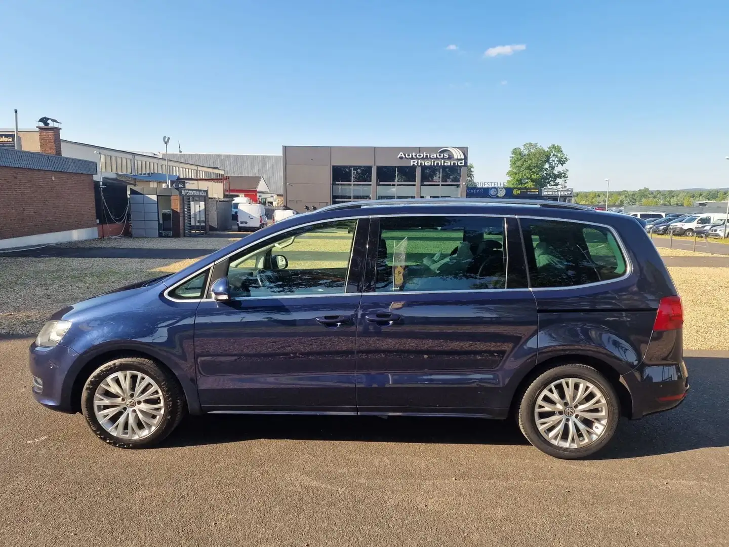 Volkswagen Sharan Highline BMT 7 Sitze / Automatik/Panorama Blau - 2