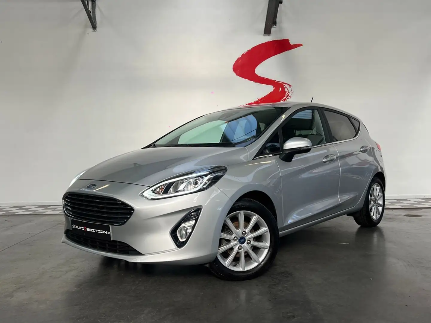 Ford Fiesta Fiesta 1.1i Trend Grijs - 1