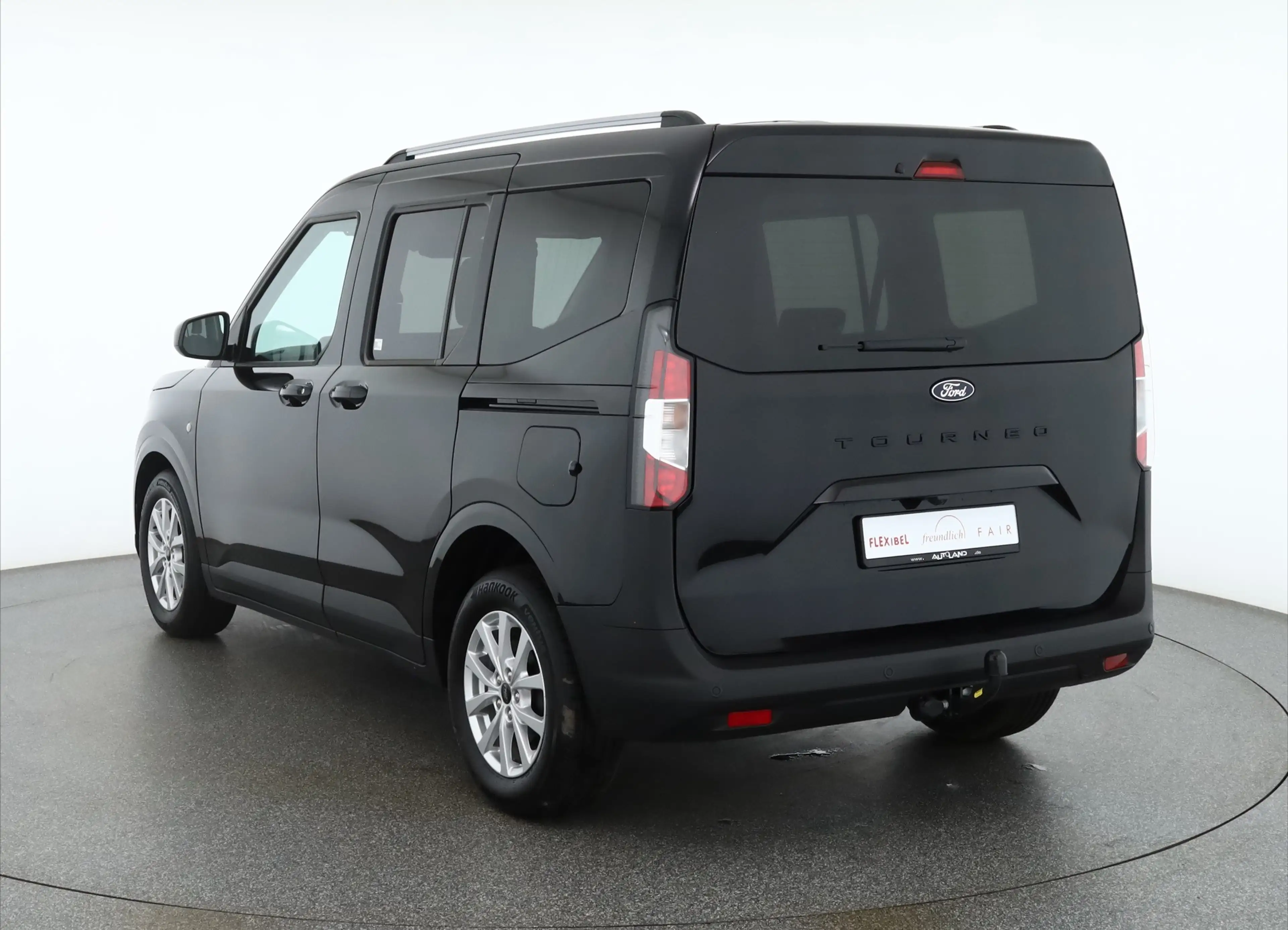 Ford Tourneo Courier Titanium 1.0 EB Aut. Kamera AHK — photo 3