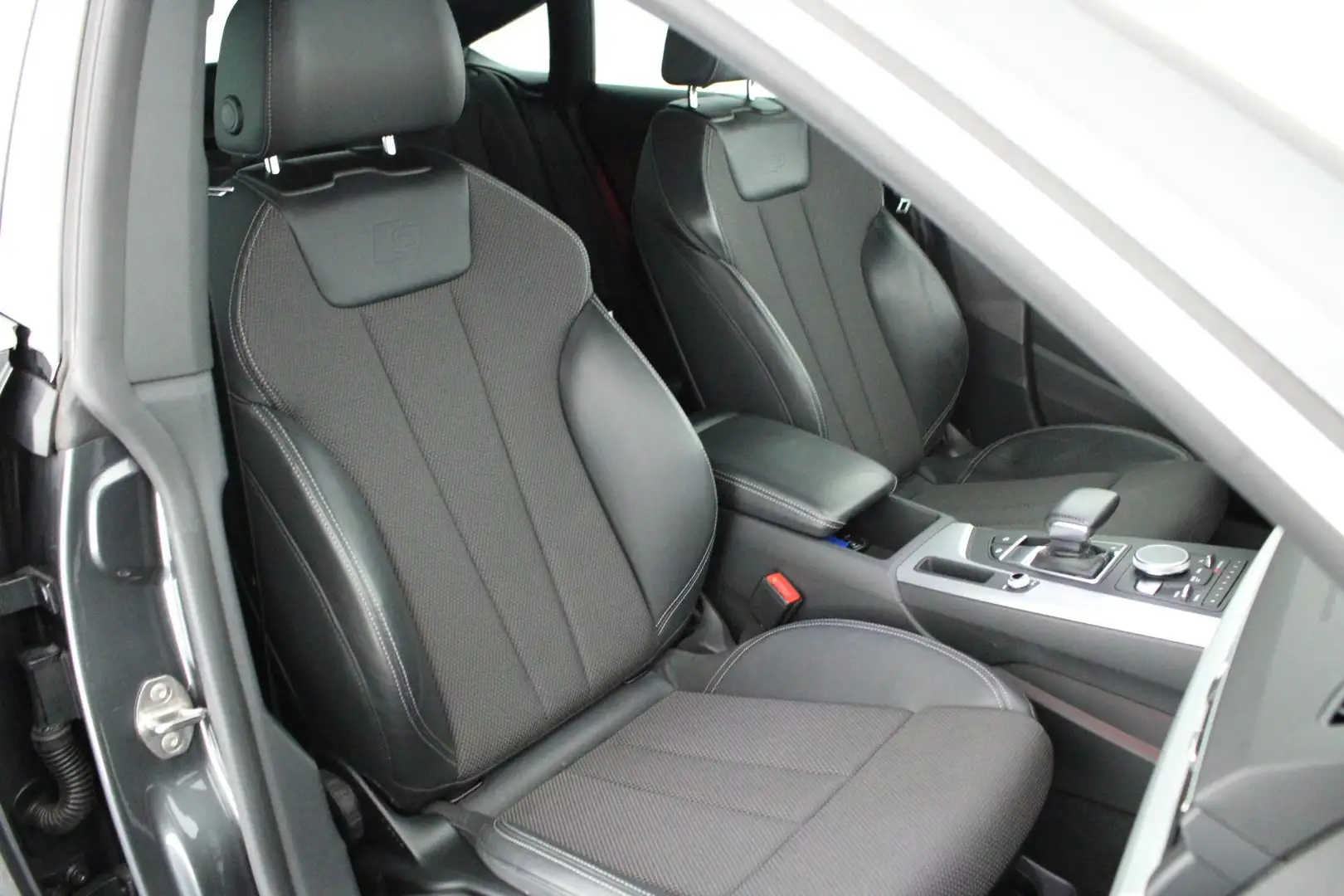 Audi A5 Sportback 2.0 TFSI 190pk S-Tronic MHEV 2x S-Line V Szürke - 2