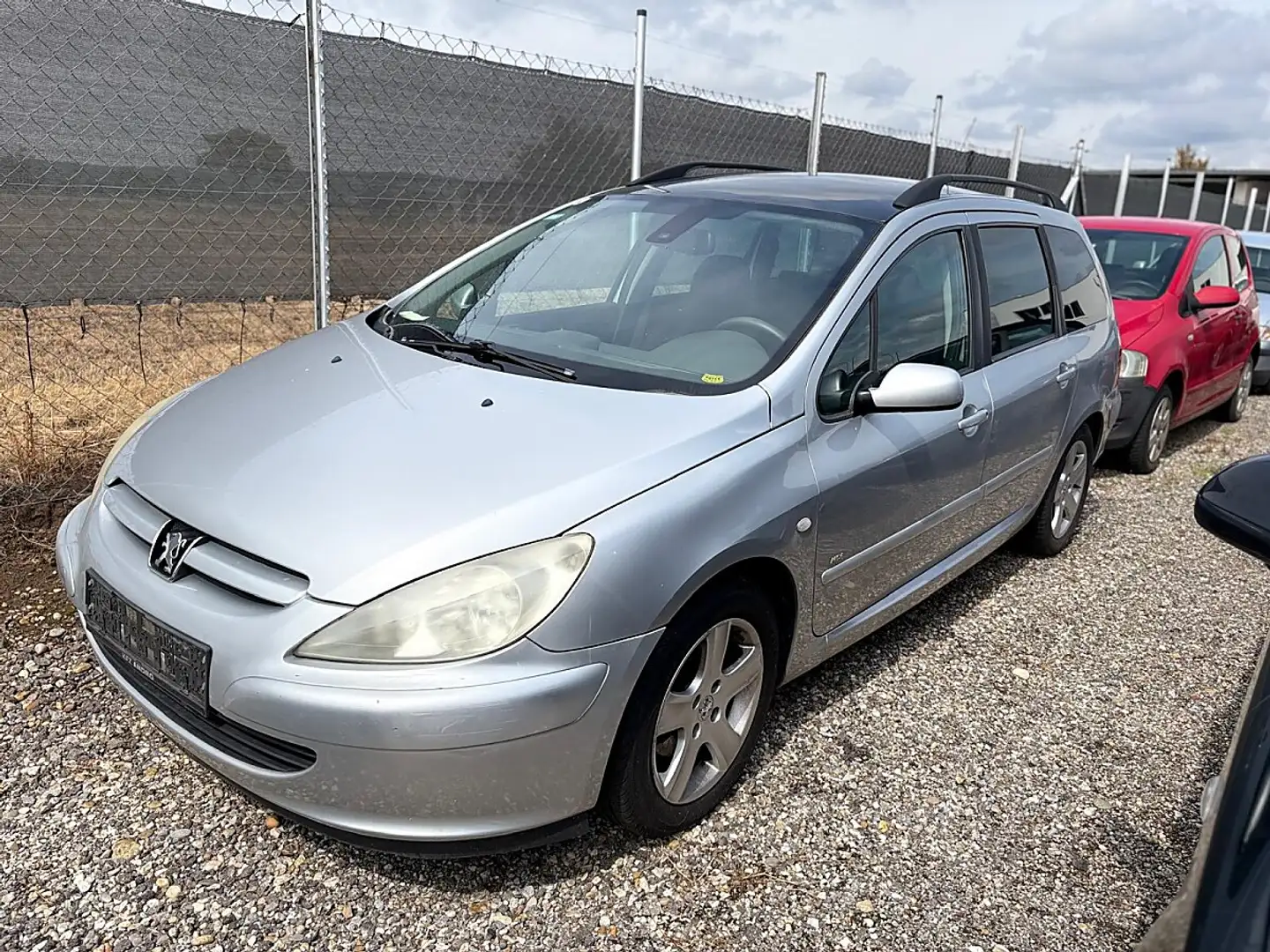 Peugeot 307 Premium 1,6 HDi 110 (FAP) pickerl 12/2026 Silber - 1