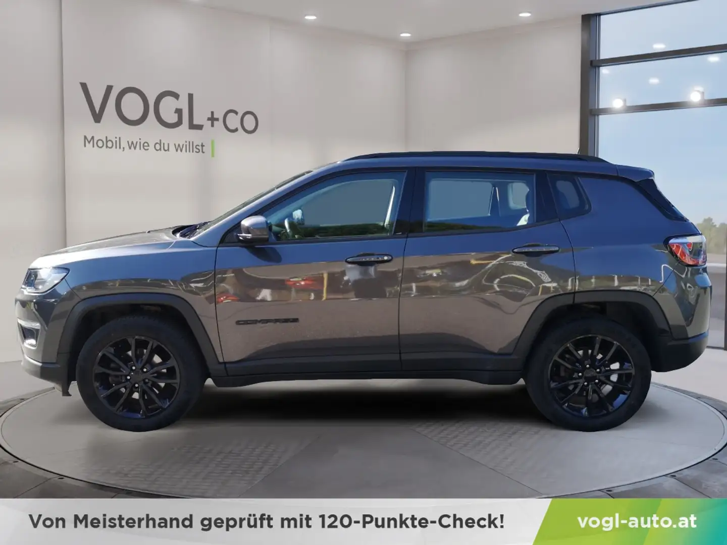 Jeep Compass 1,6 MultiJet FWD 6MT Night Eagle Grau - 2