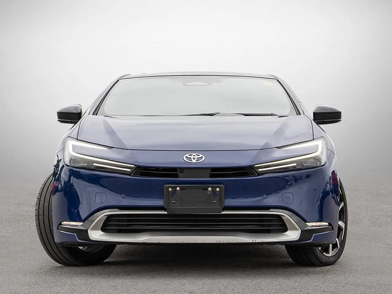 Toyota Prius Prime снимка Toyota Prius Prime