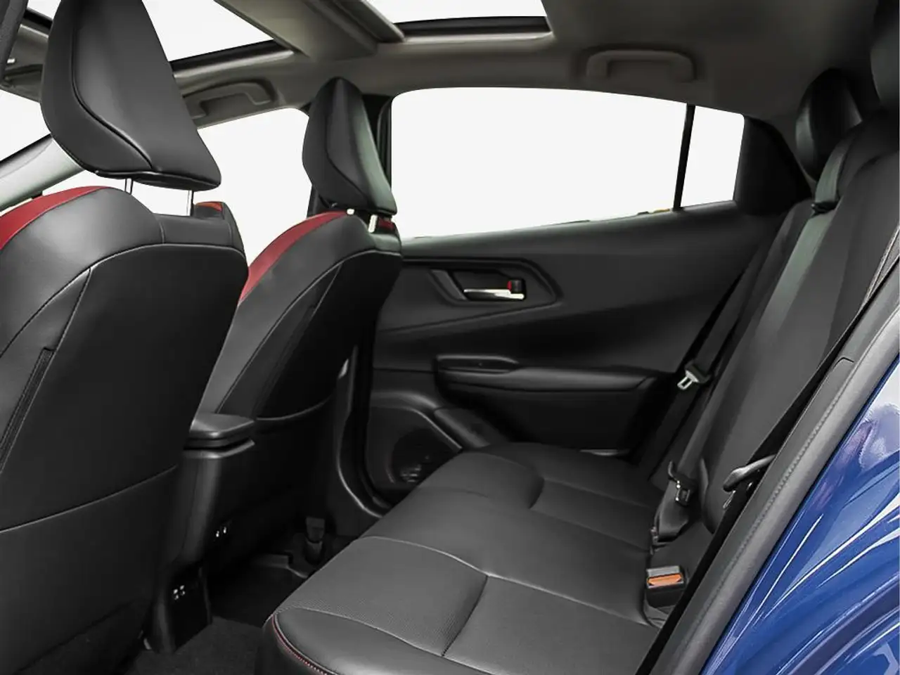Toyota Prius Prime снимка Toyota Prius Prime