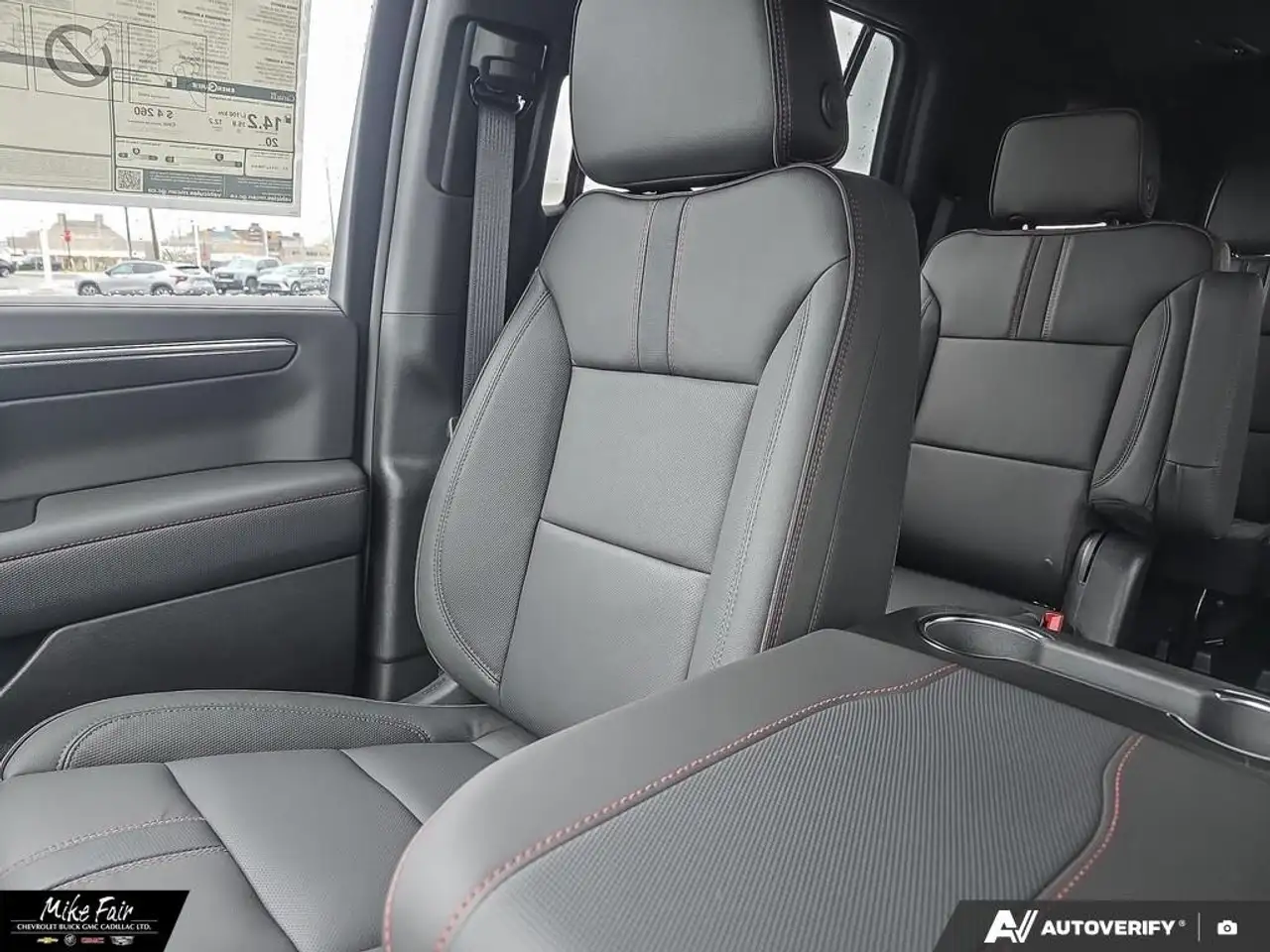 Chevrolet Tahoe снимка Chevrolet Tahoe