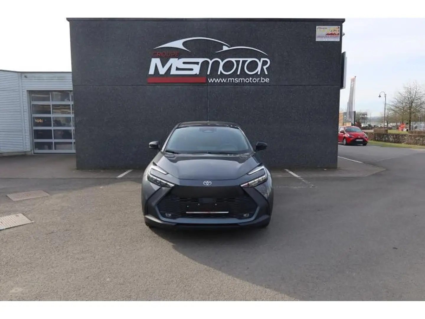 Toyota C-HR 2.0L Dynamic Plus JAMAIS IMMAT Grijs - 2