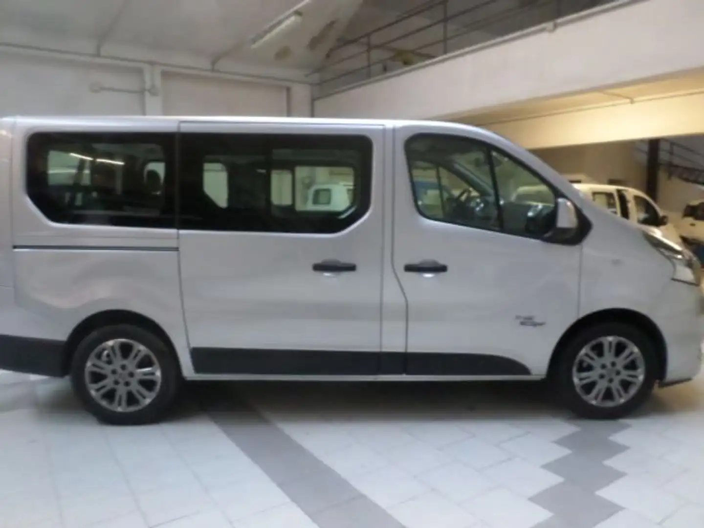 Fiat Talento Talento 1.6 MJT 145CV PC PLater. E6 Pulmino 8POSTI Grigio - 2