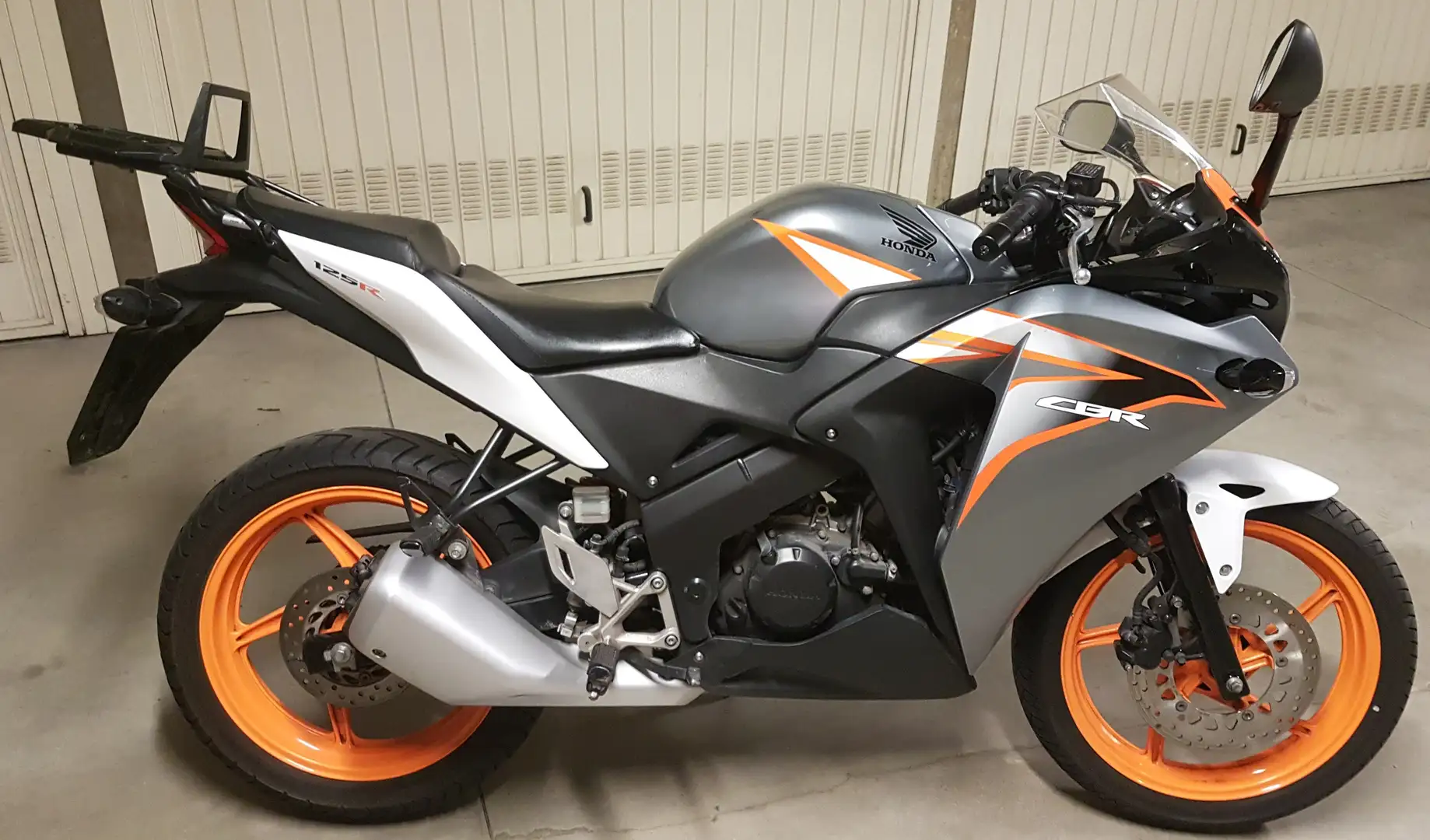 Honda CBR 125 Portocaliu - 2