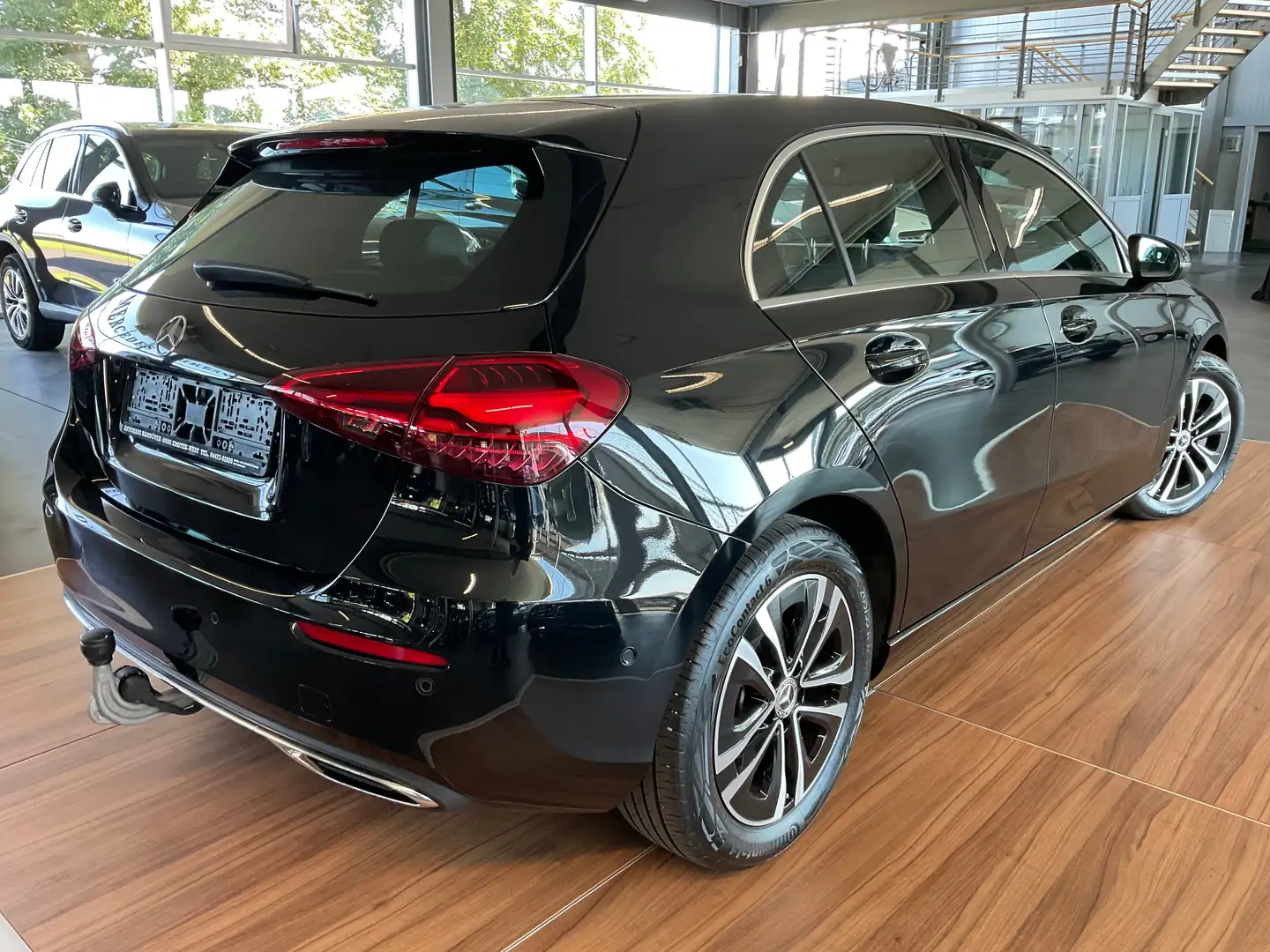 Mercedes-Benz A 200 A 200 d Progressive KAMERA/SPUR/AHK/FLA/WINTER Schwarz - 2