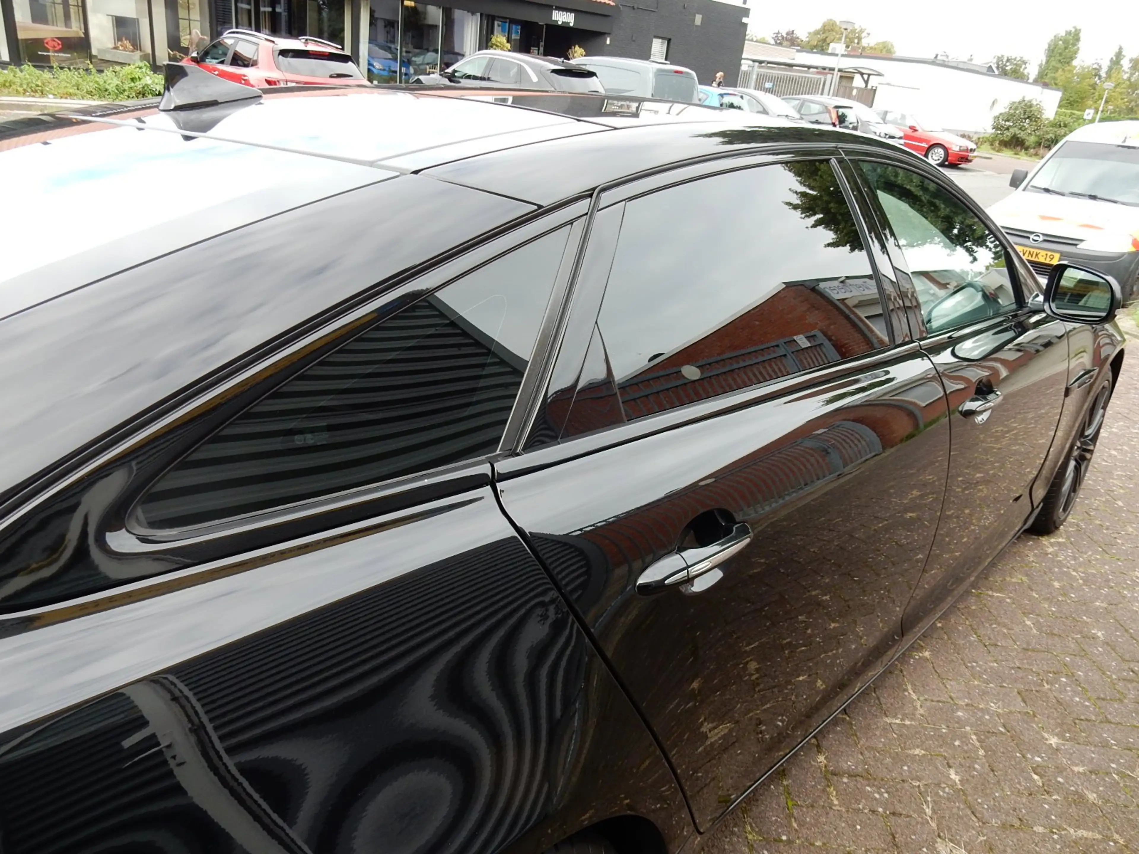 Jaguar XJ 3.0 V6D PORTFOLIO LWB*LEDER*PANO*CAMERA* — photo 21