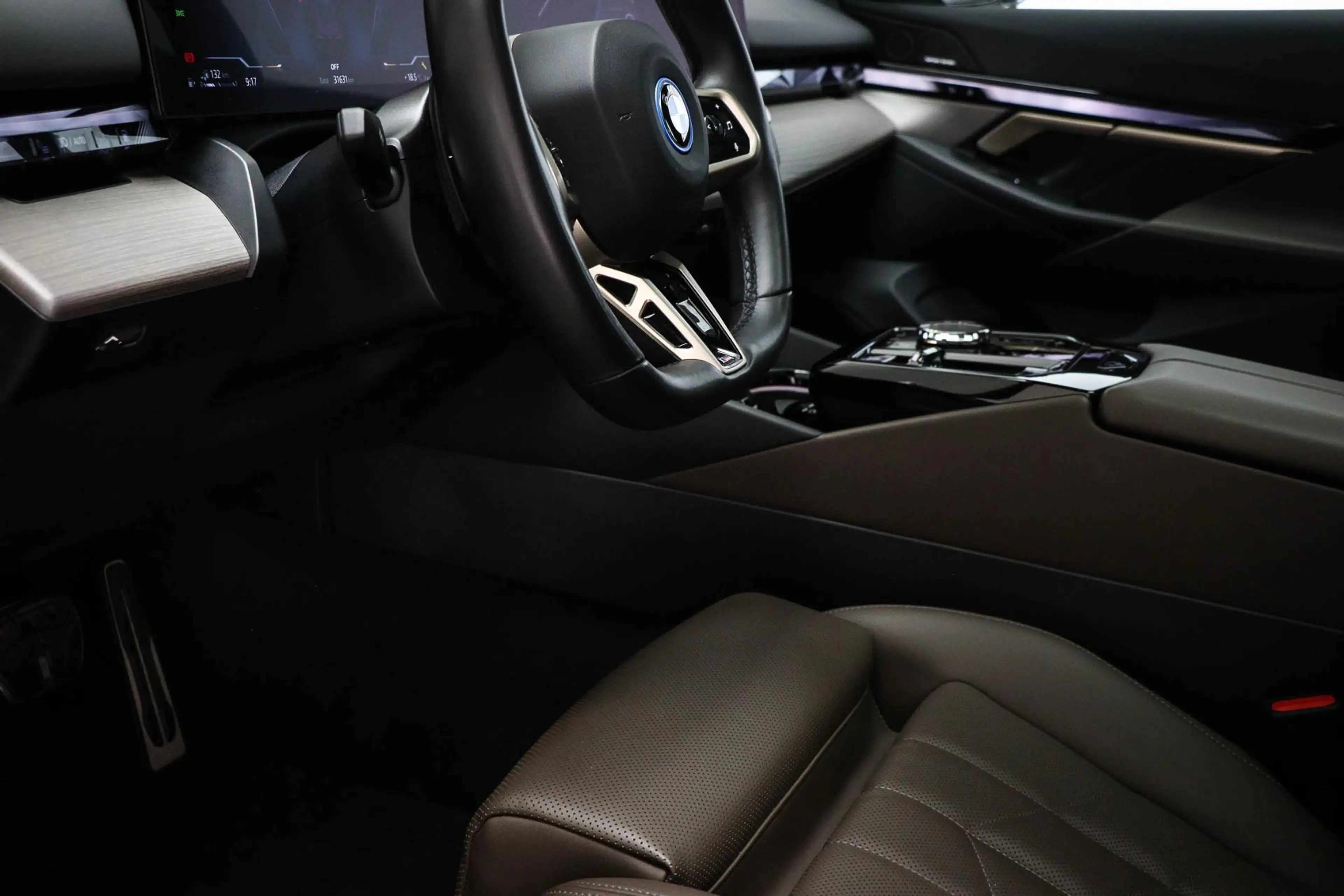 BMW 550 5-serie Touring 550e xDrive | Panoramadak | Head-U — photo 34