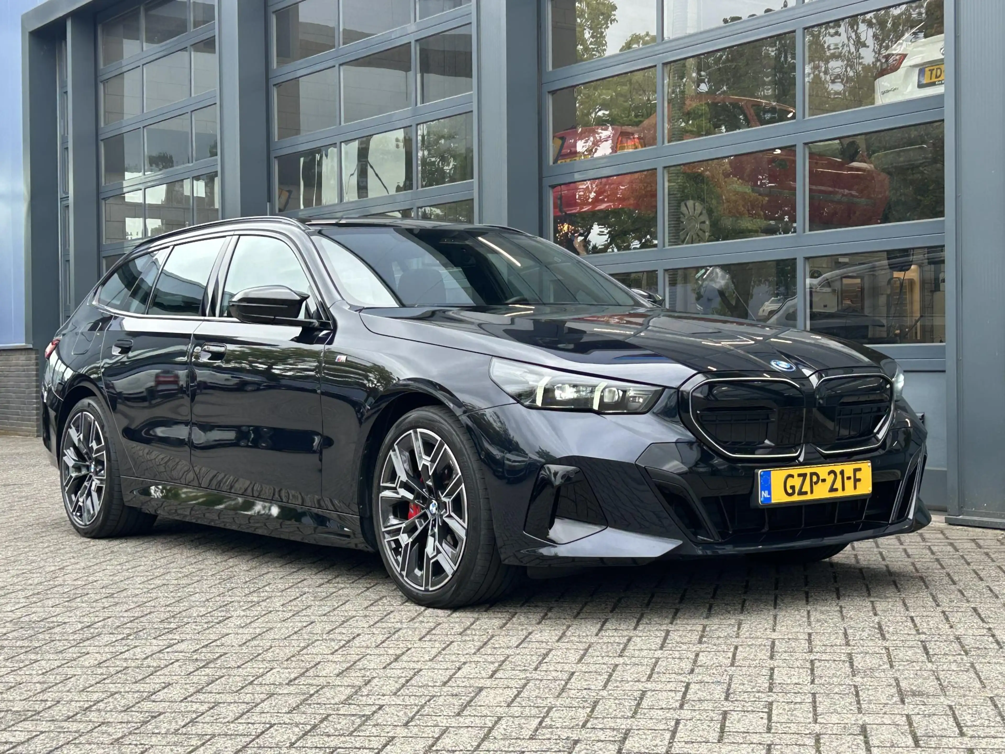 BMW 550 5-serie Touring 550e xDrive | Panoramadak | Head-U — photo 27