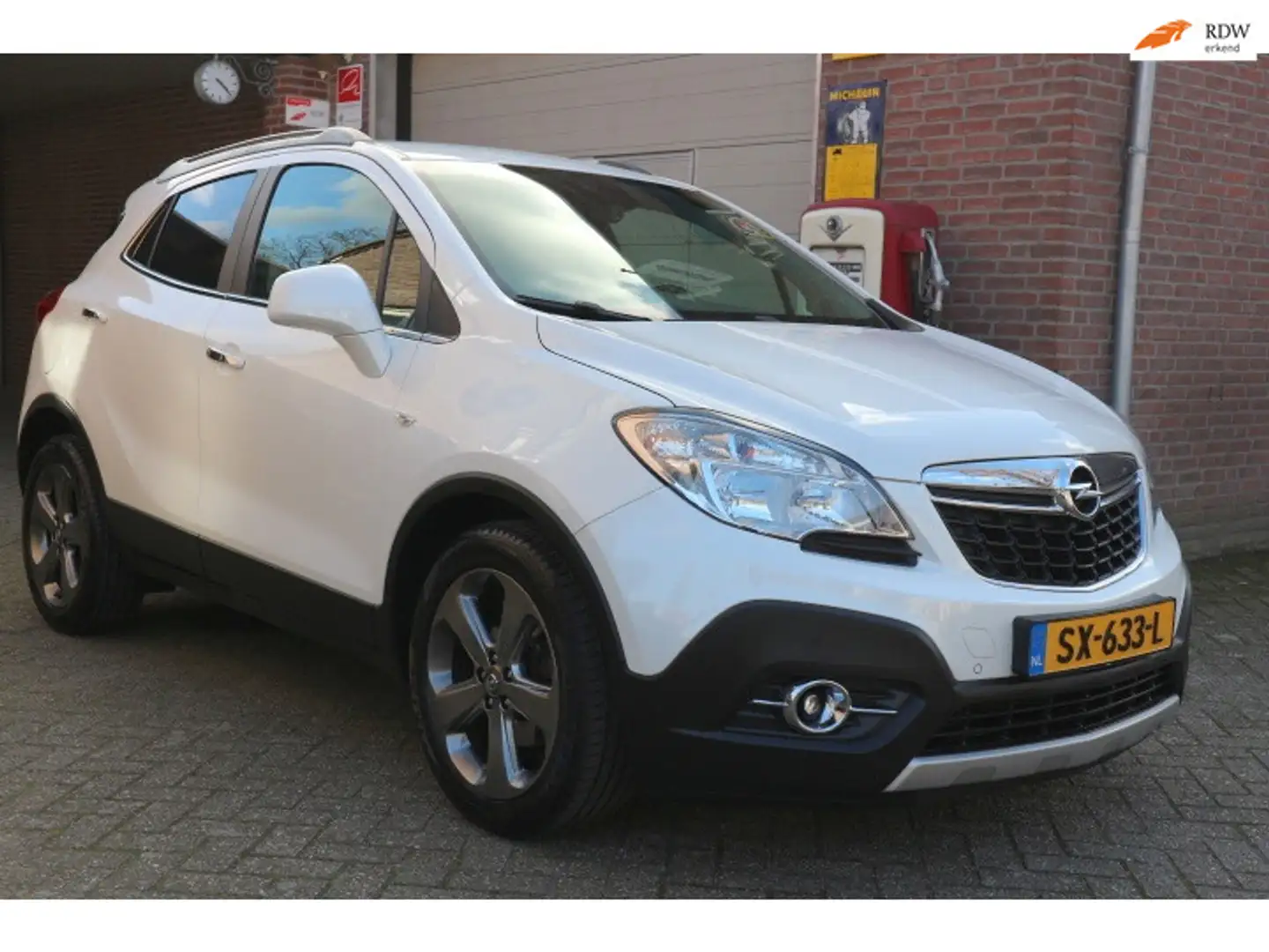 Opel Mokka 1.4 T Cosmo 130 pk NETTE EN GOEDE AUTO vol leer . Weiß - 1