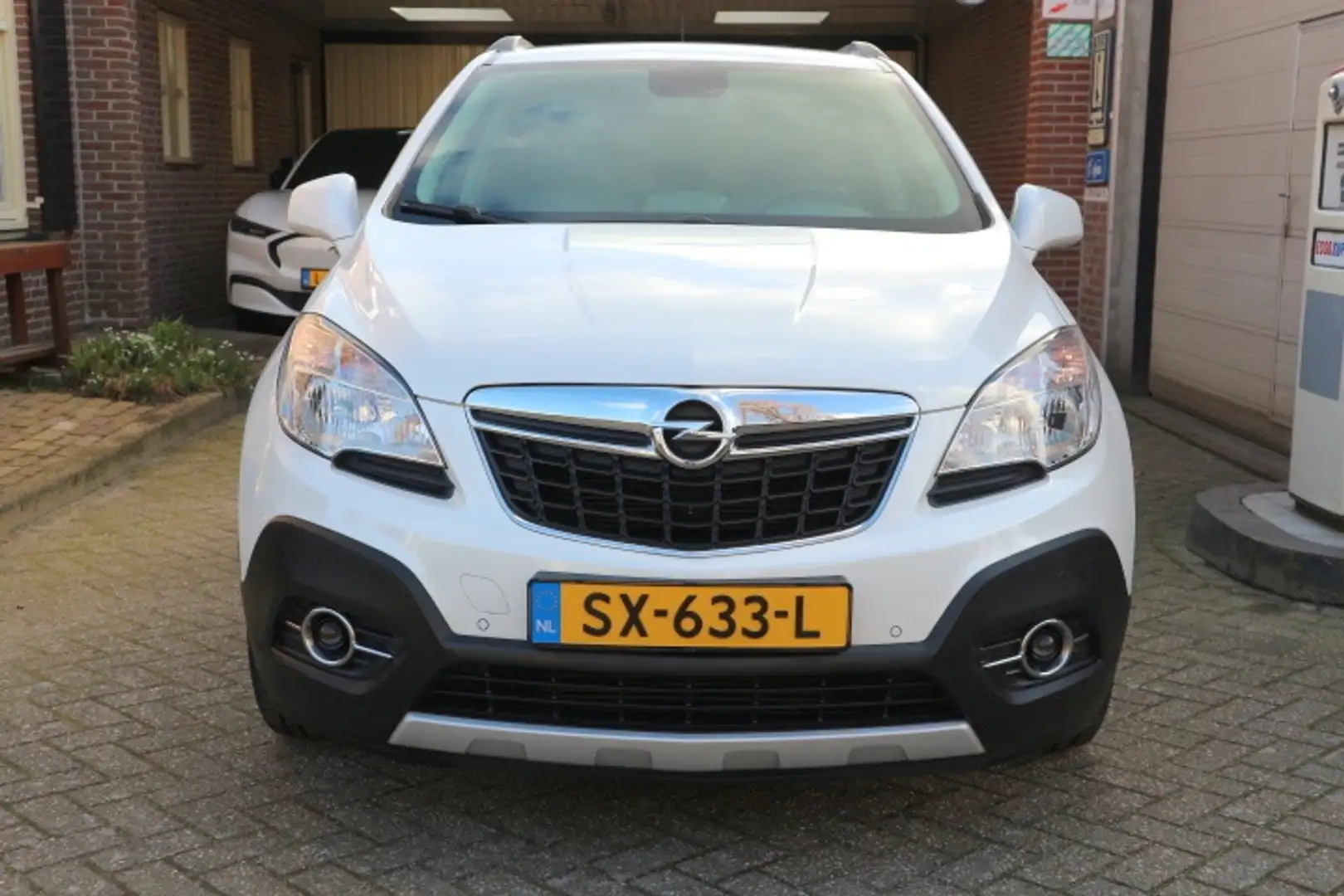 Opel Mokka 1.4 T Cosmo 130 pk NETTE EN GOEDE AUTO vol leer . Weiß - 2