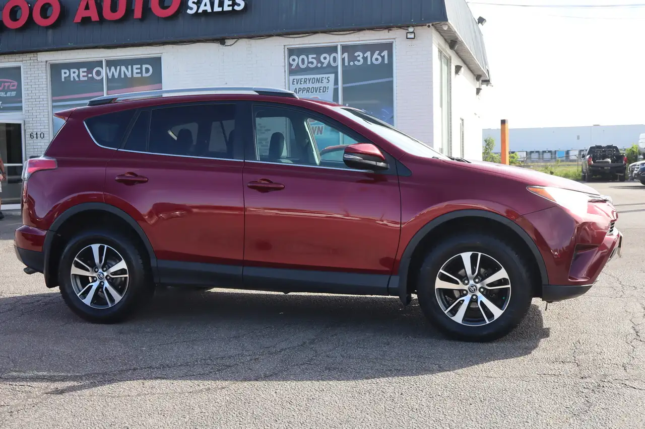 Toyota RAV 4 снимка Toyota RAV 4