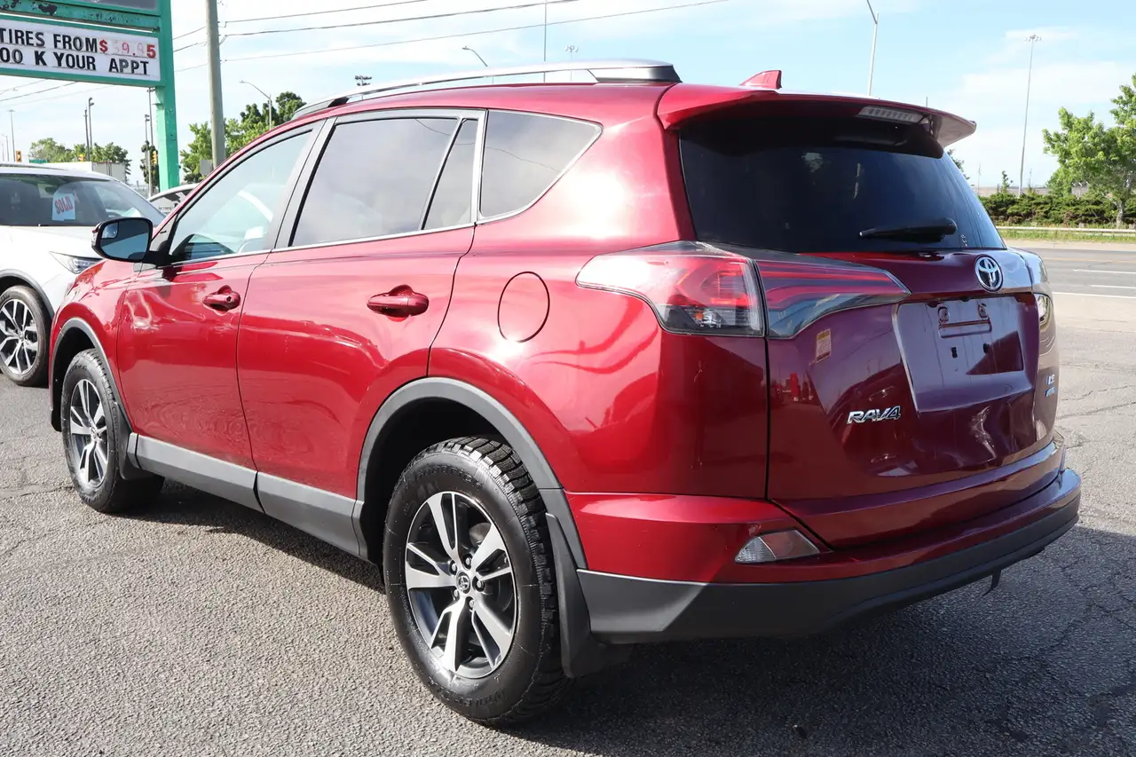 Toyota RAV 4 снимка Toyota RAV 4