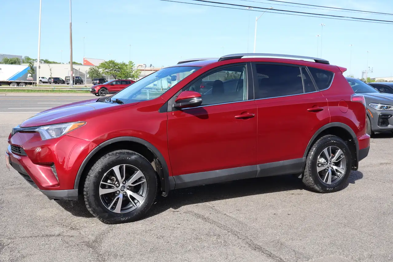 Toyota RAV 4 снимка Toyota RAV 4
