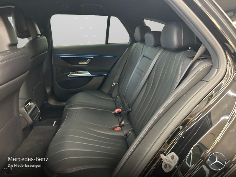 Mercedes-Benz E 300 de T 4M Hybrid AMG Exkl-Paket Fahrass 360° — photo 12