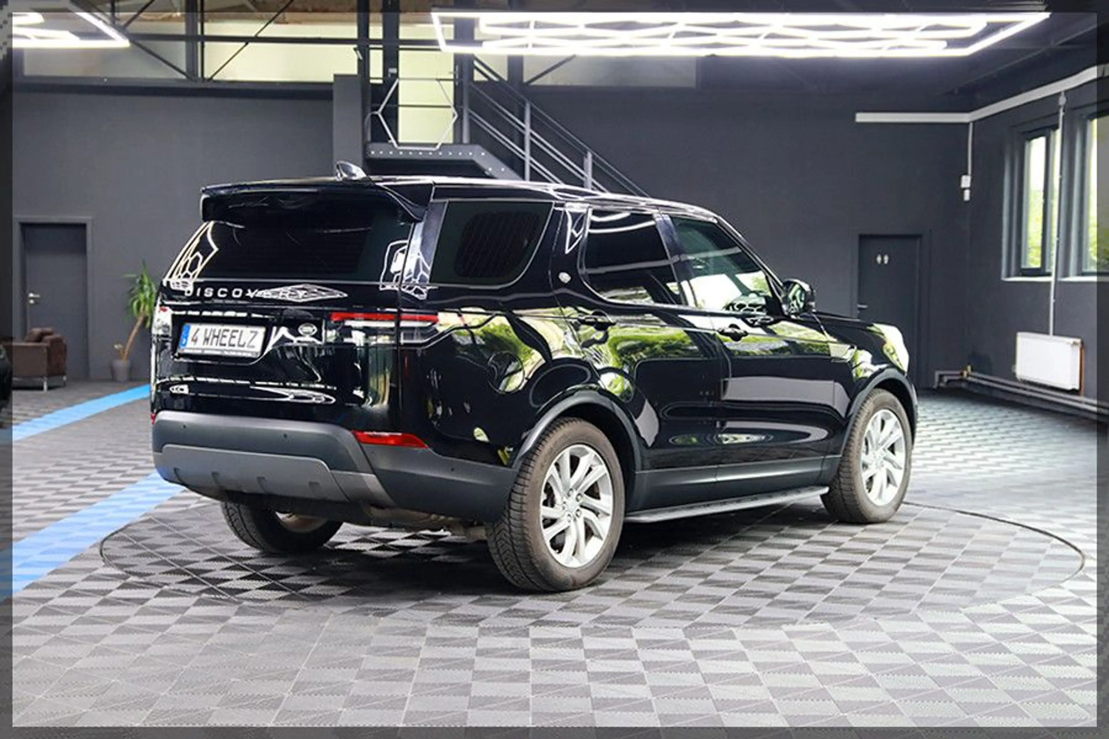 Land Rover Discovery 5 SE SDV6 CAM / NAVI / NEUER MOTOR — photo 5
