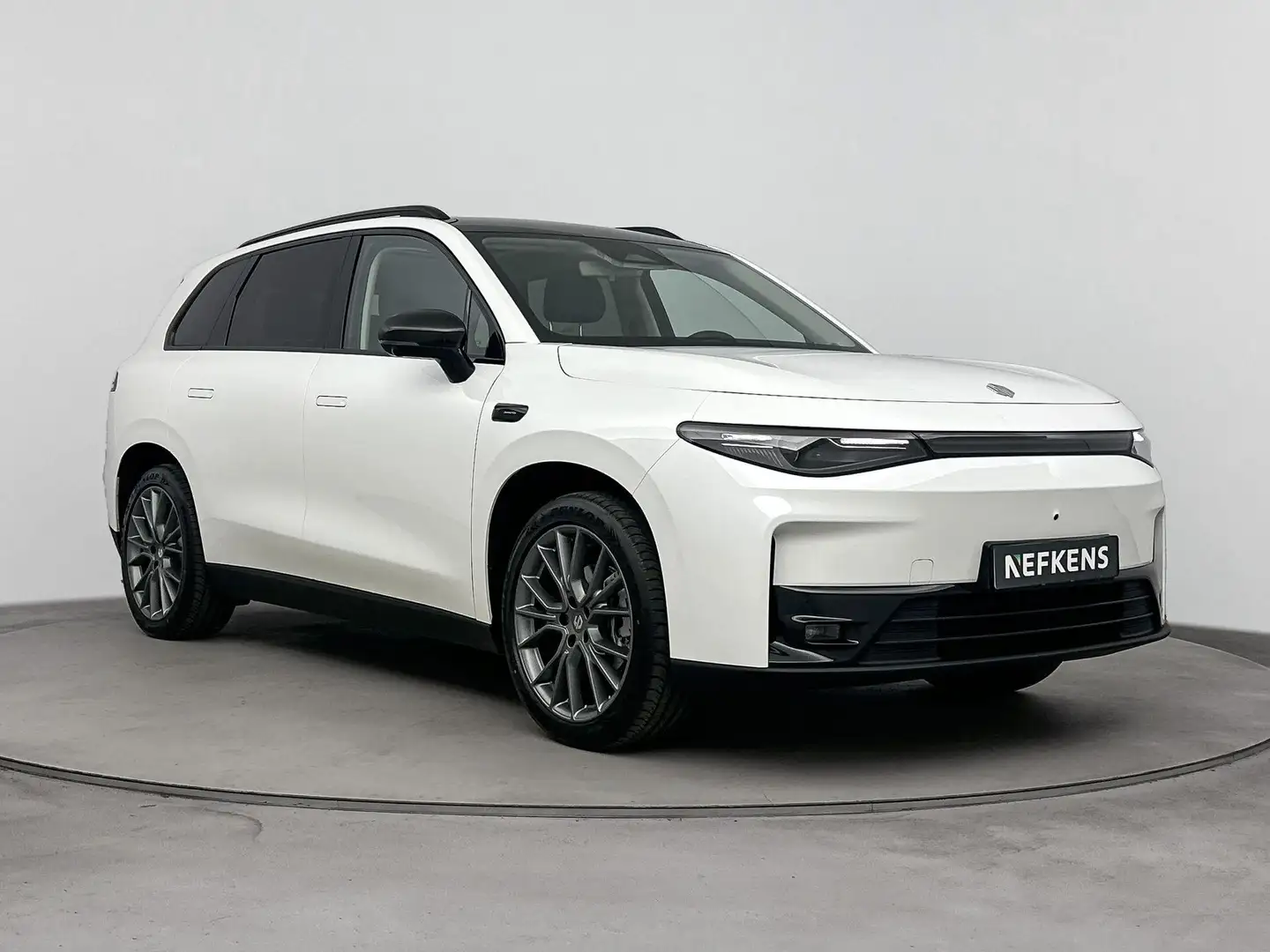 Leapmotor C10 Design 69.9 kWh | Pearl White | lichtmetalen velge Wit - 2