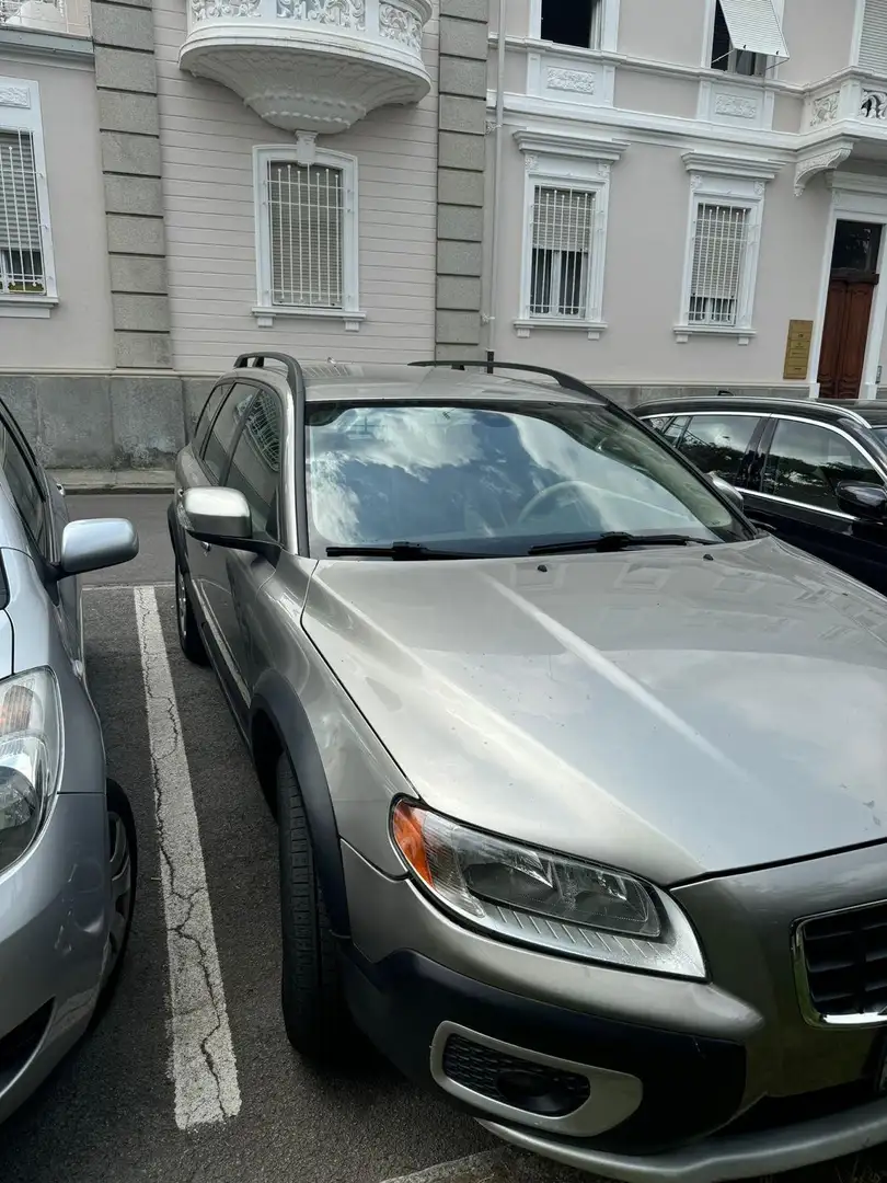 Volvo XC70 XC70 III 2007 2.4 d5 Momentum awd 185cv Bronz - 2