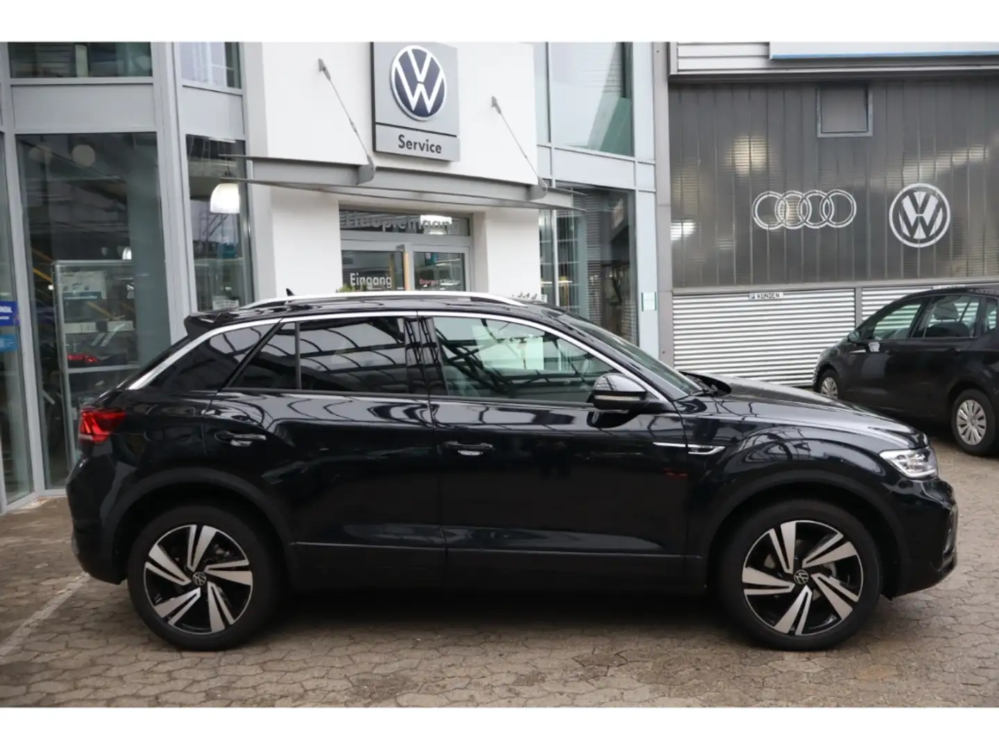 Volkswagen T-Roc 1.5 TSI R-Line DSG RFK IQ-Drive Easy Open Negro - 2