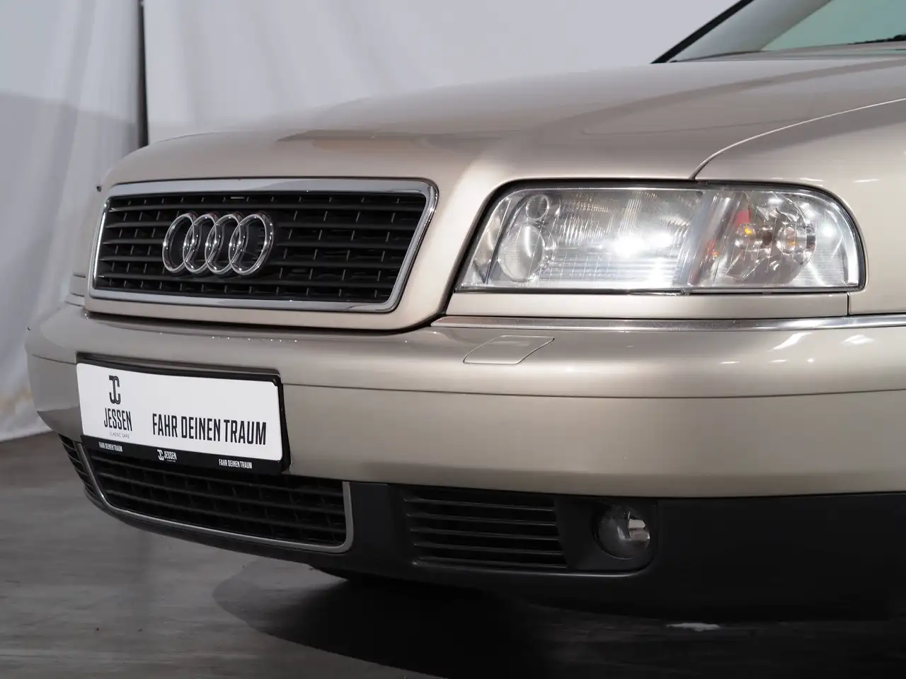 Audi A8 3.7 quattro, foto 4