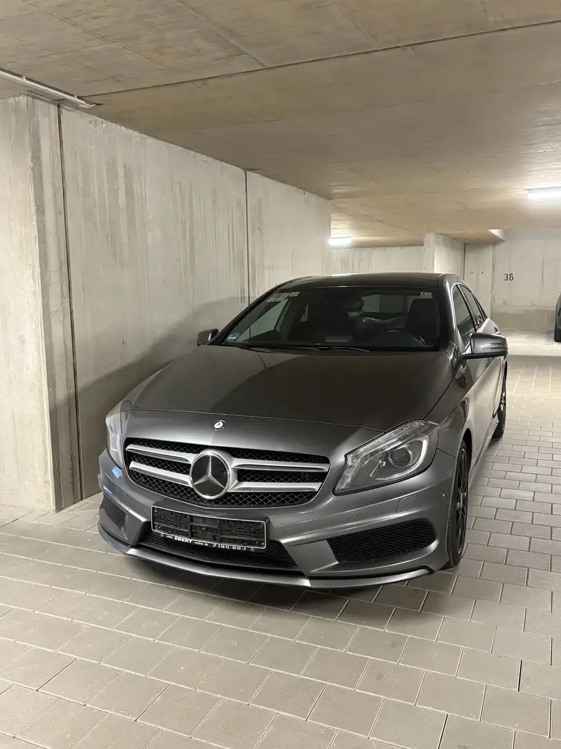 Mercedes-Benz A 200 A 200 BlueEfficiency (176.043) Szürke - 1