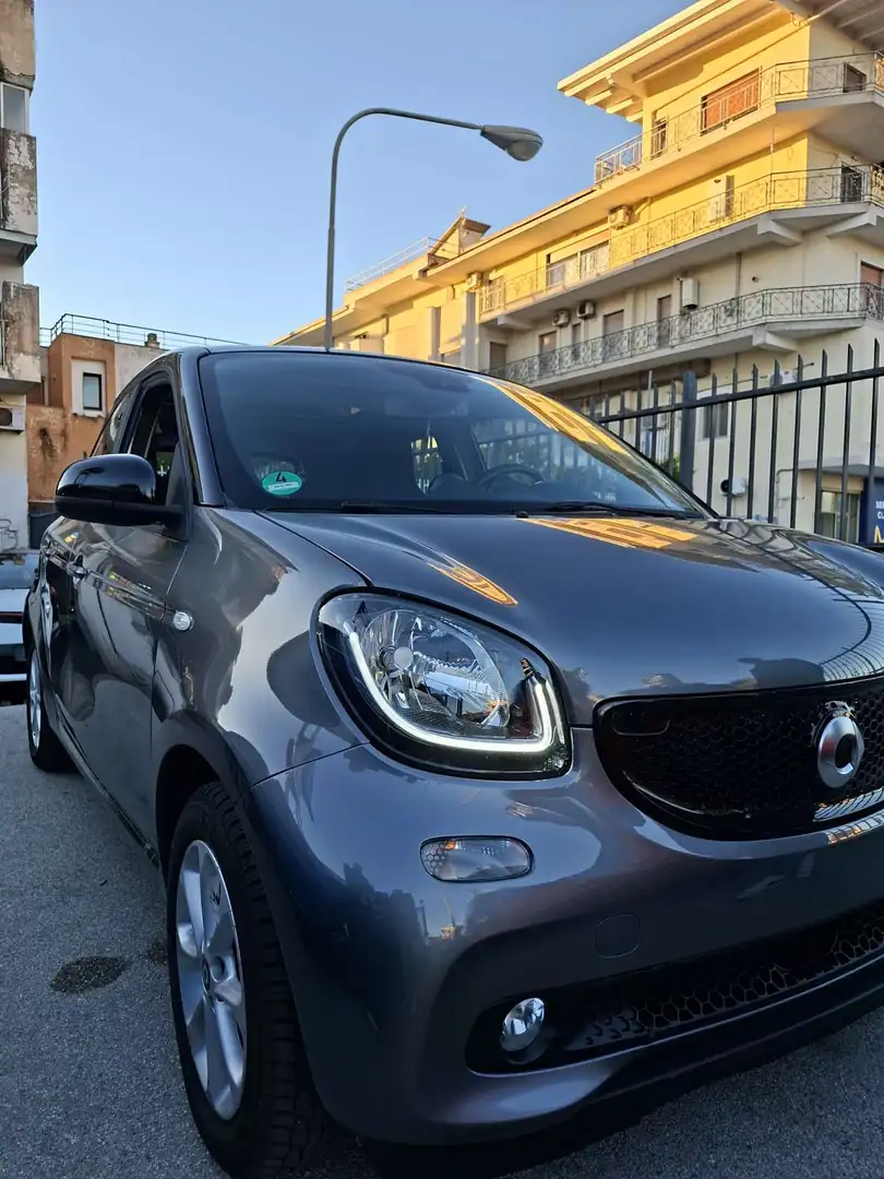 smart forFour Forfour 0.9 t Passion 90cv Grigio - 1