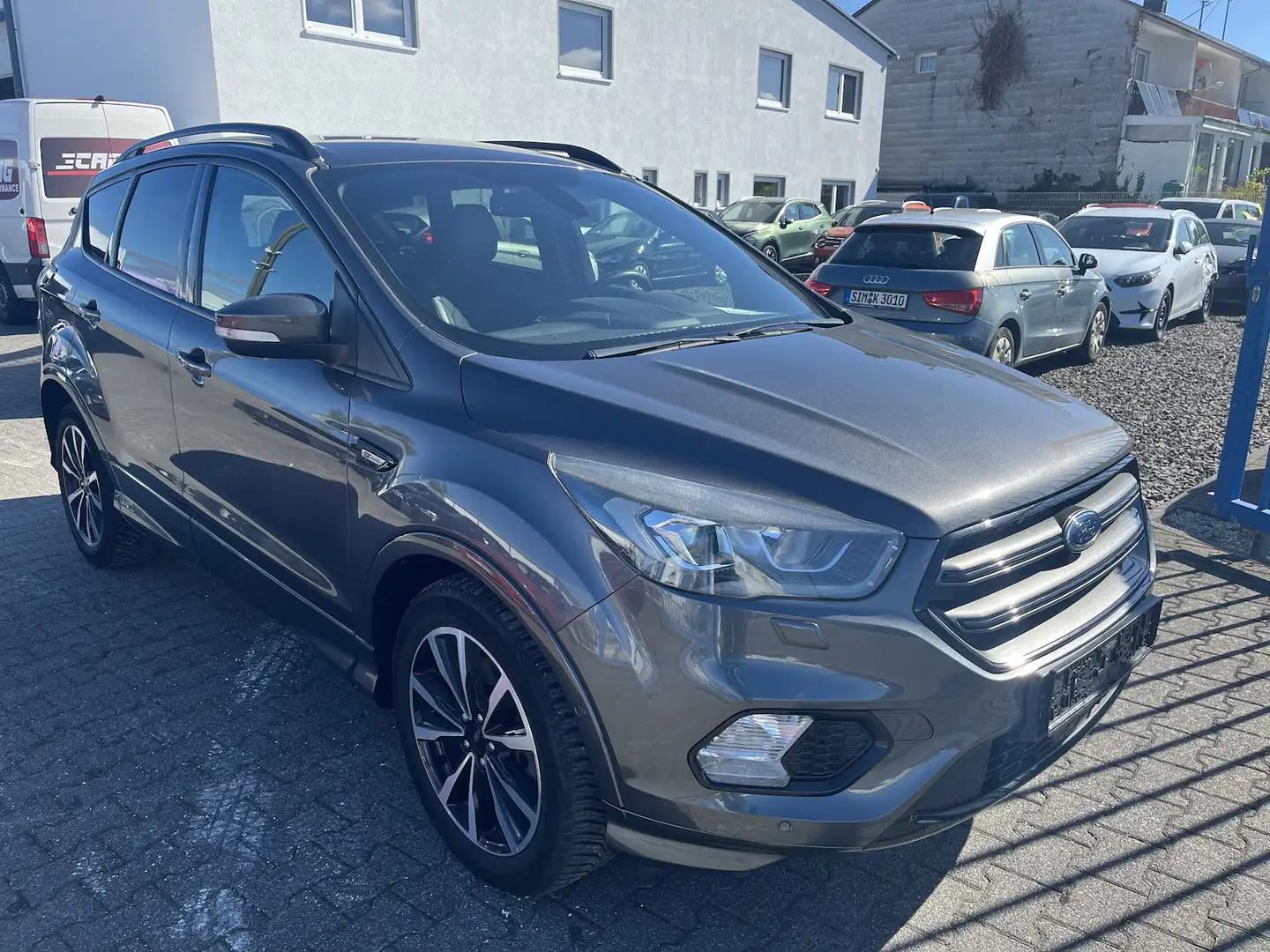 Ford Kuga ST-Line, 2.0 TDCI, EU6, Automatik,AHK,AWD Grau - 2
