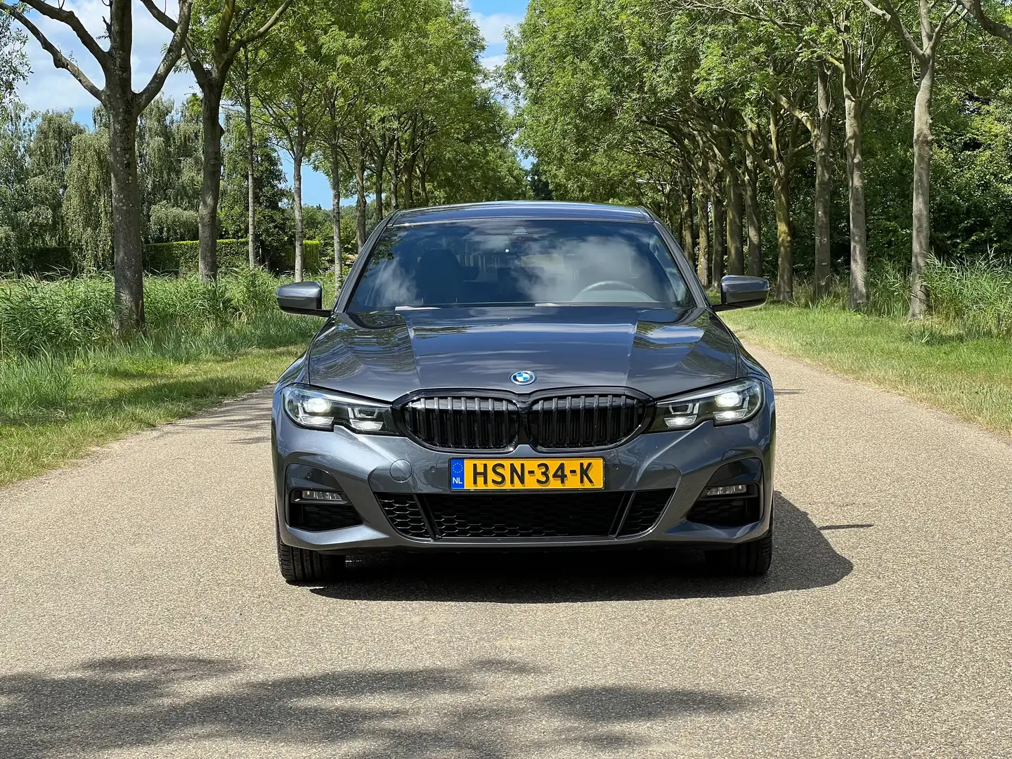 BMW 320 M-Sport Business edition plus Grijs - 2