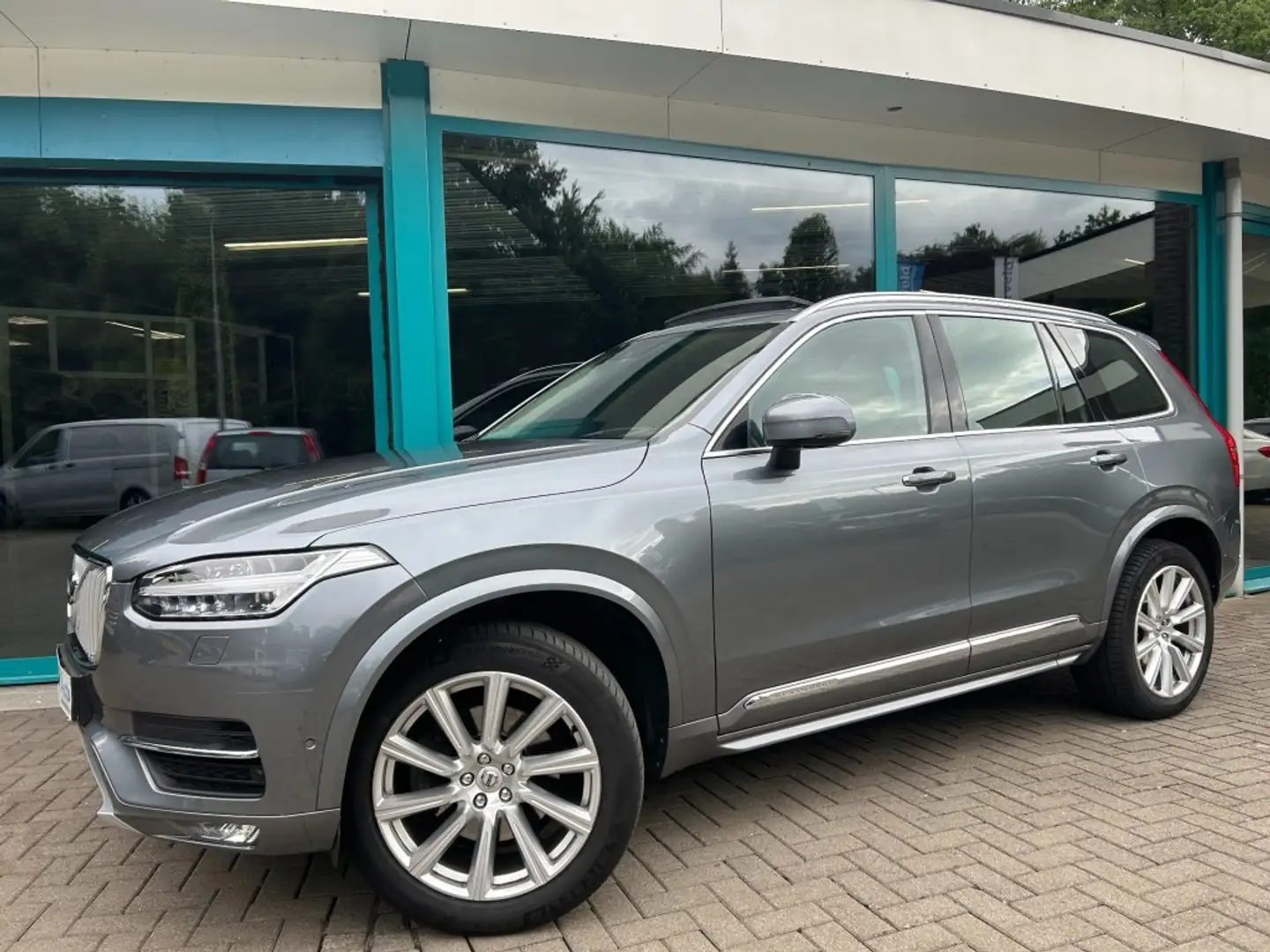 Volvo XC90 INSCRIPTION T5 AWD 7-Pers Pano, Head-Up, 20Inch, K Grijs - 1