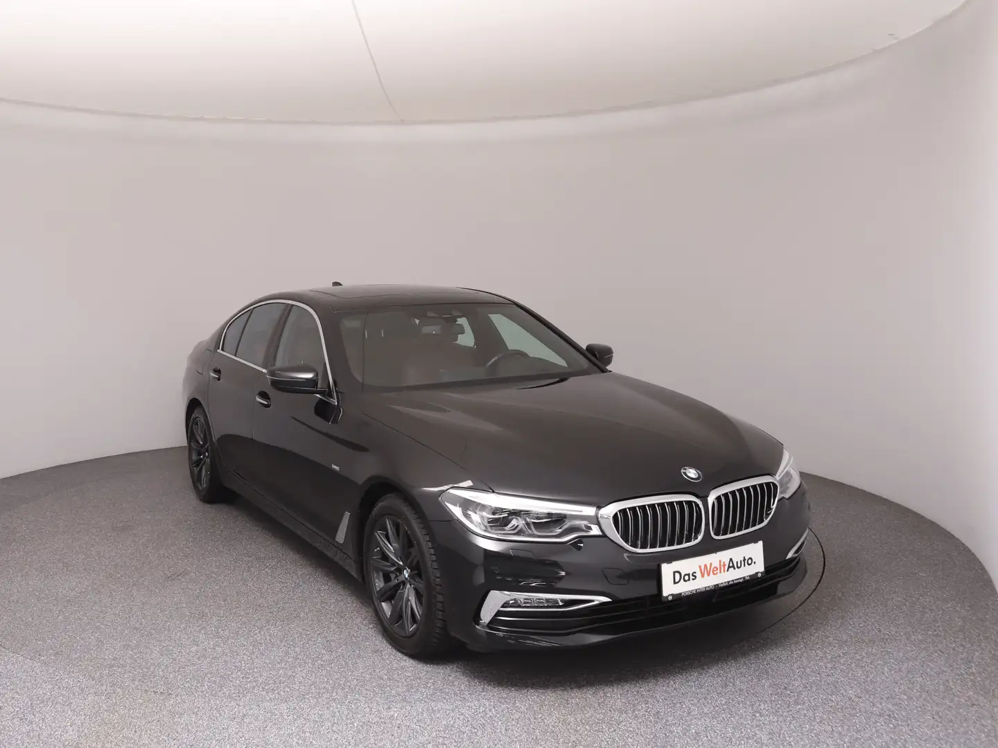 BMW 525 BMW 5 Lim. 525d Luxury Line Zwart - 2