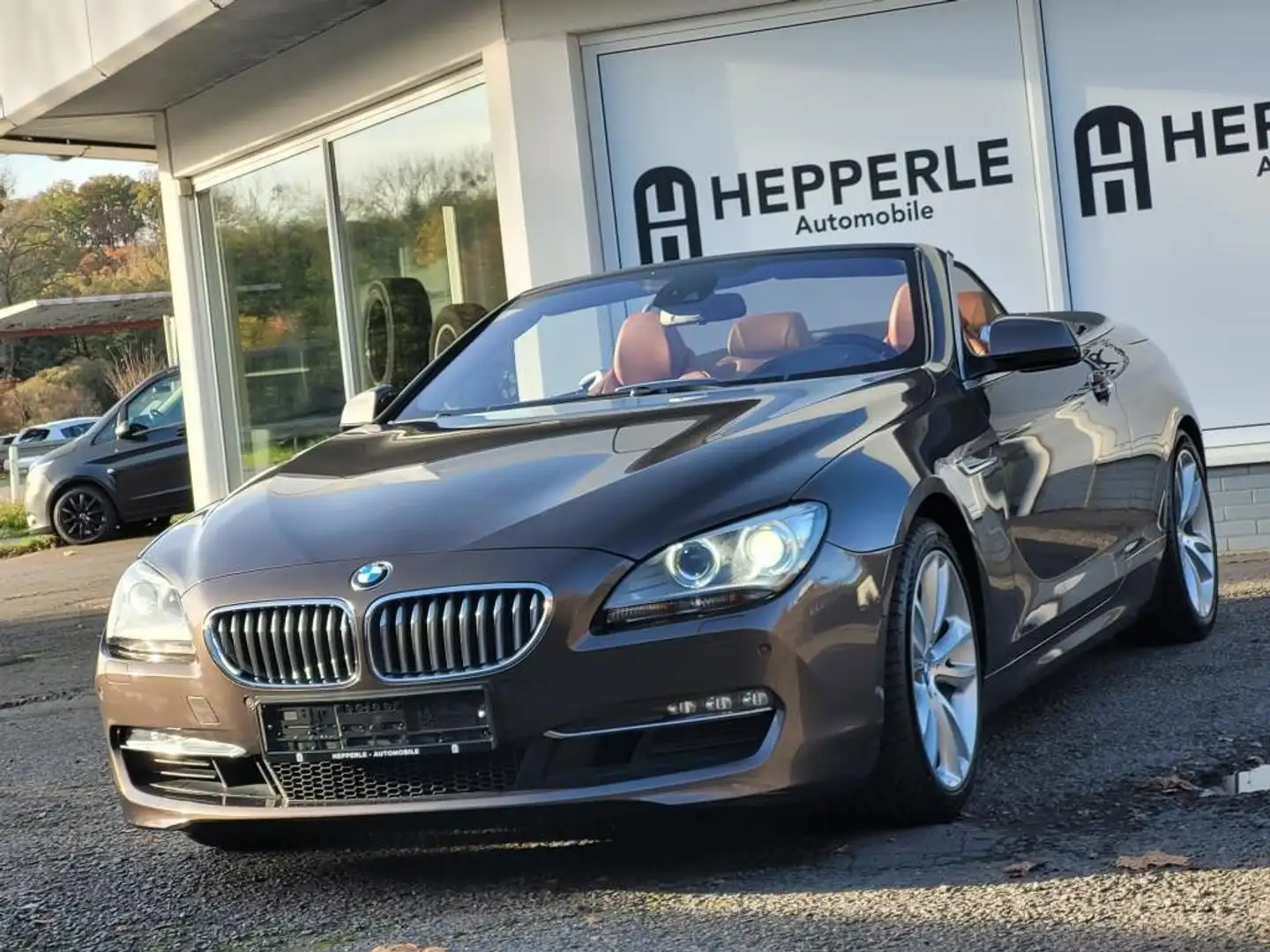 BMW 640 i Cabrio Individual PROF.+LEDER+HEAD-UP+360° Braun - 2