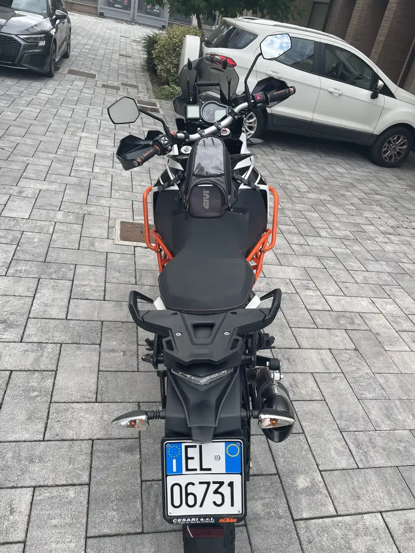 KTM 1090 Adventure R - 1