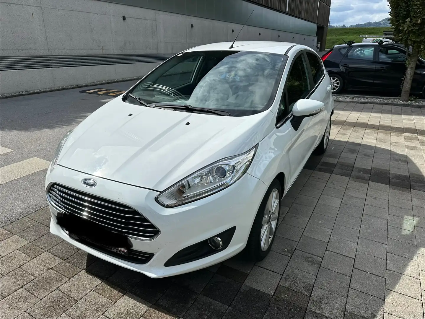 Ford Fiesta Fiesta Titanium 1,0 EcoBoost Start/Stop Titanium Start/Stop Weiß - 2