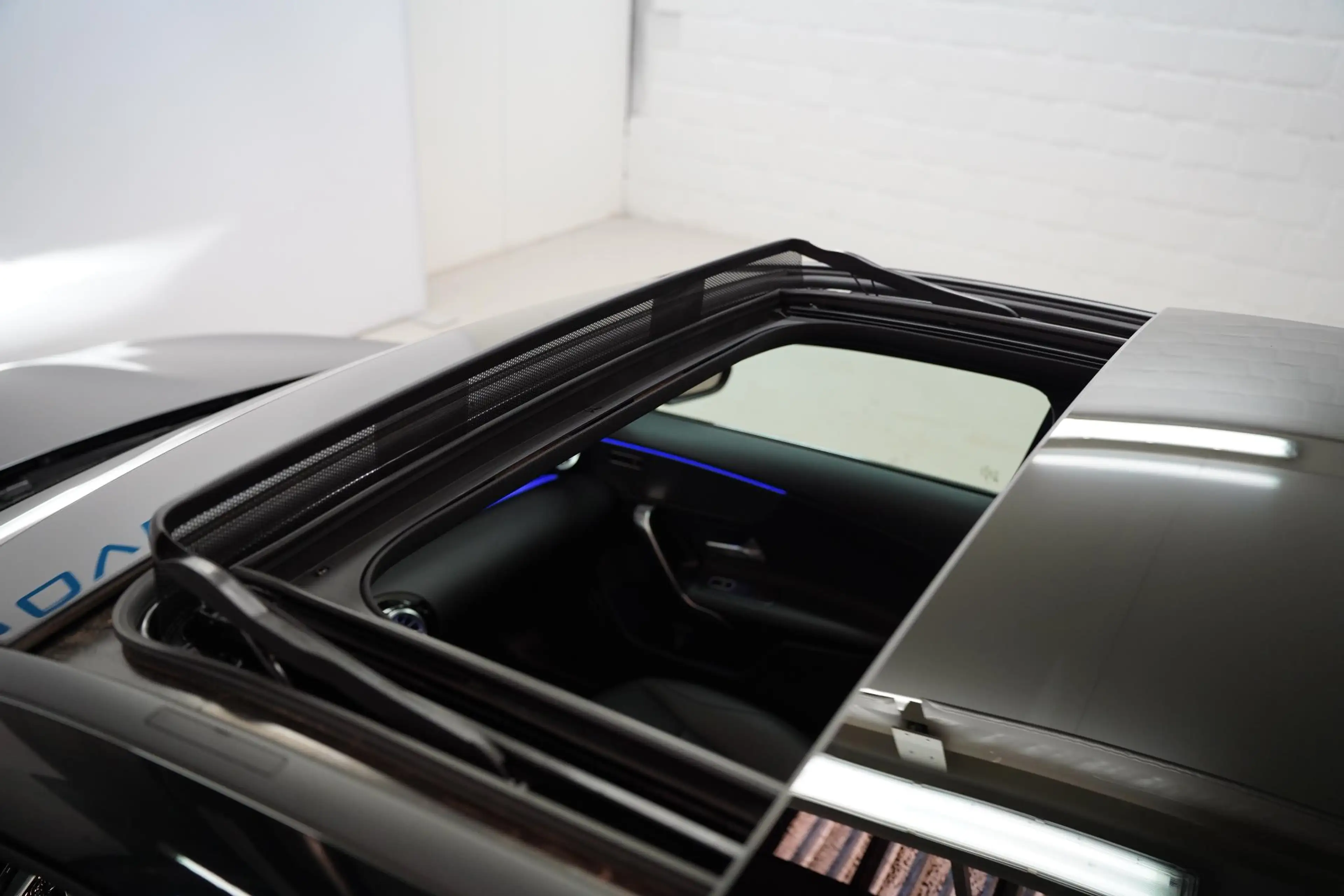 Mercedes-Benz A 250 A e Luxury Line | Pano | Ambient Light | Keyless | — photo 12